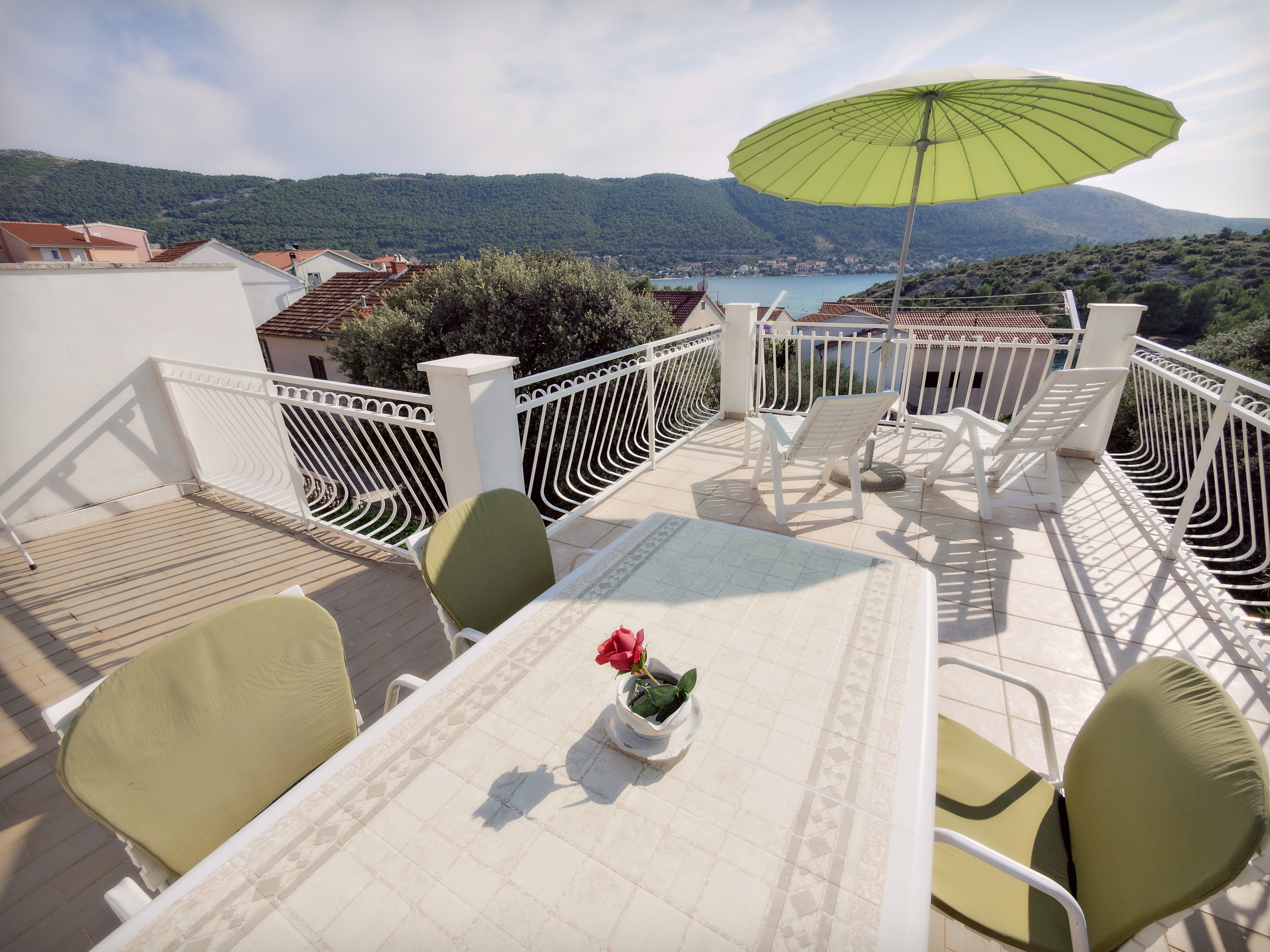 Two bedroom apartment with terrace and sea view Grebaštica, Šibenik (A-12587-a) Two bedroom apartment with terrace and sea view Grebaštica, Šibenik (A-12587-a)