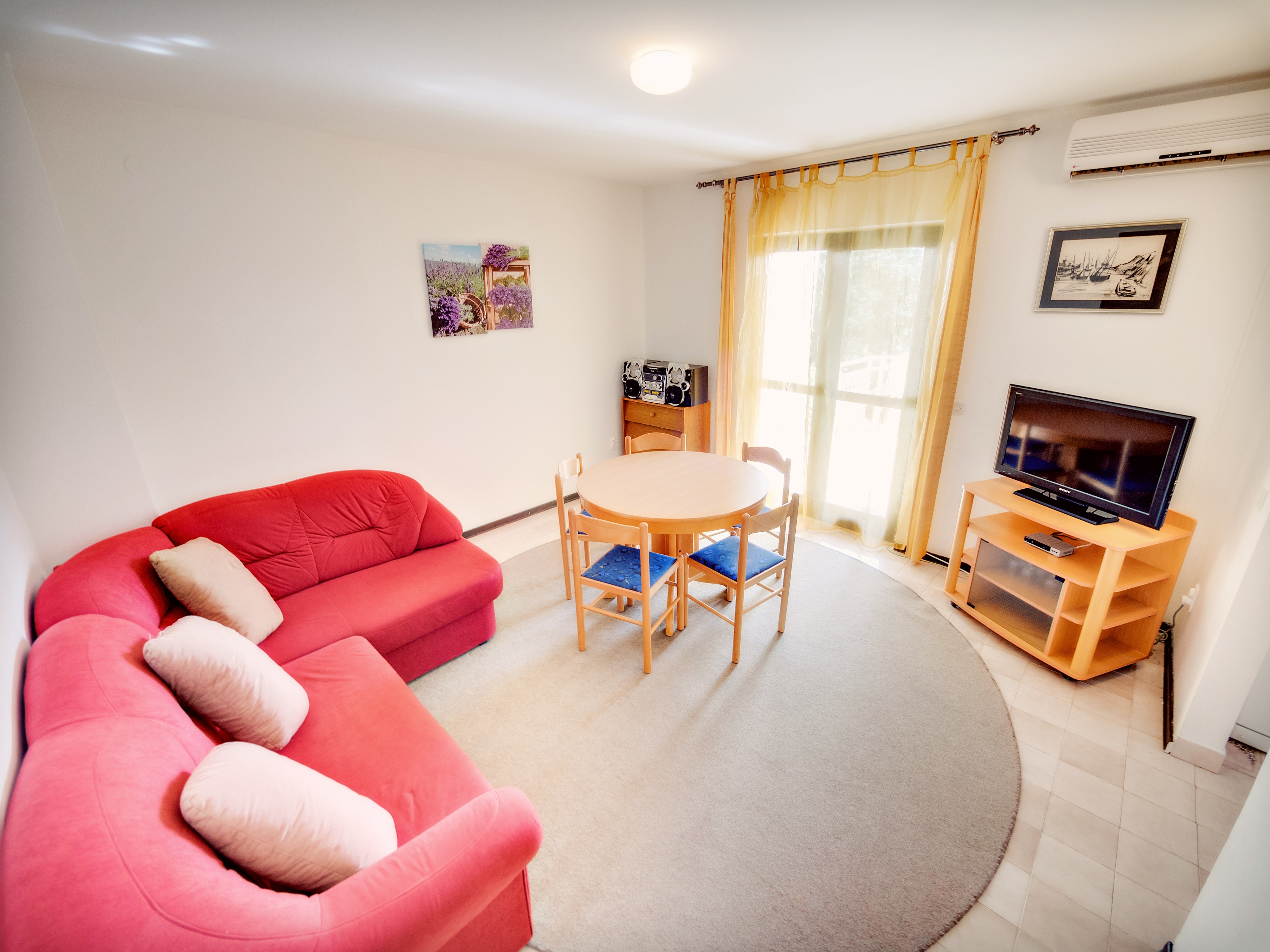 Three bedroom apartment with terrace Grebaštica, Šibenik (A-12588-a)