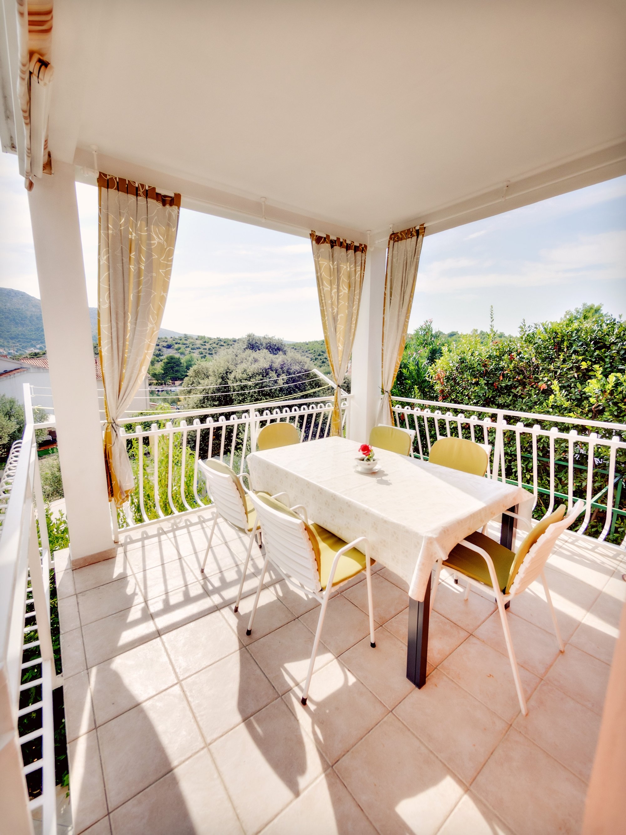 Three bedroom apartment with terrace Grebaštica, Šibenik  A-a