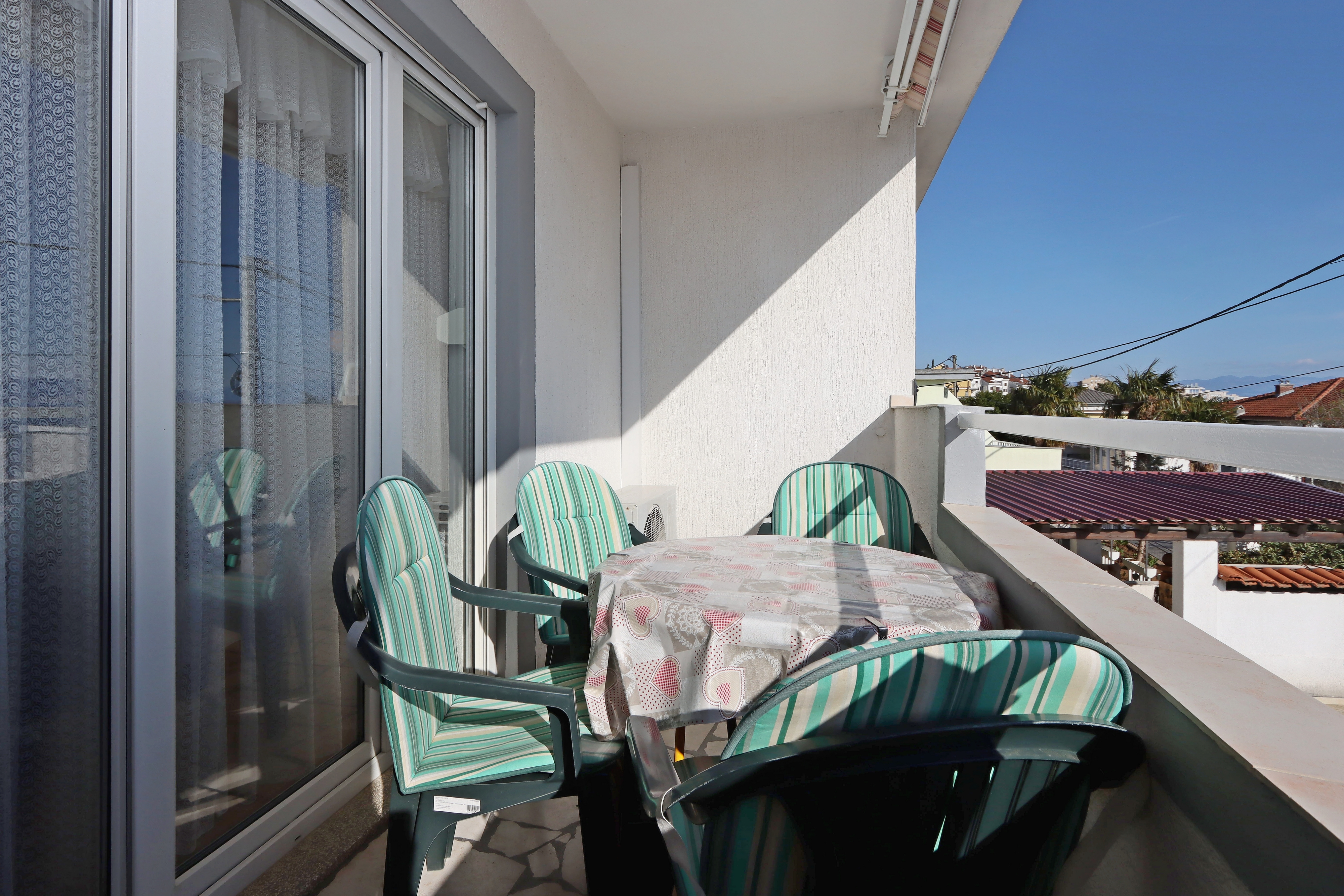 Two bedroom apartment with balcony and sea view Crikvenica  A-c