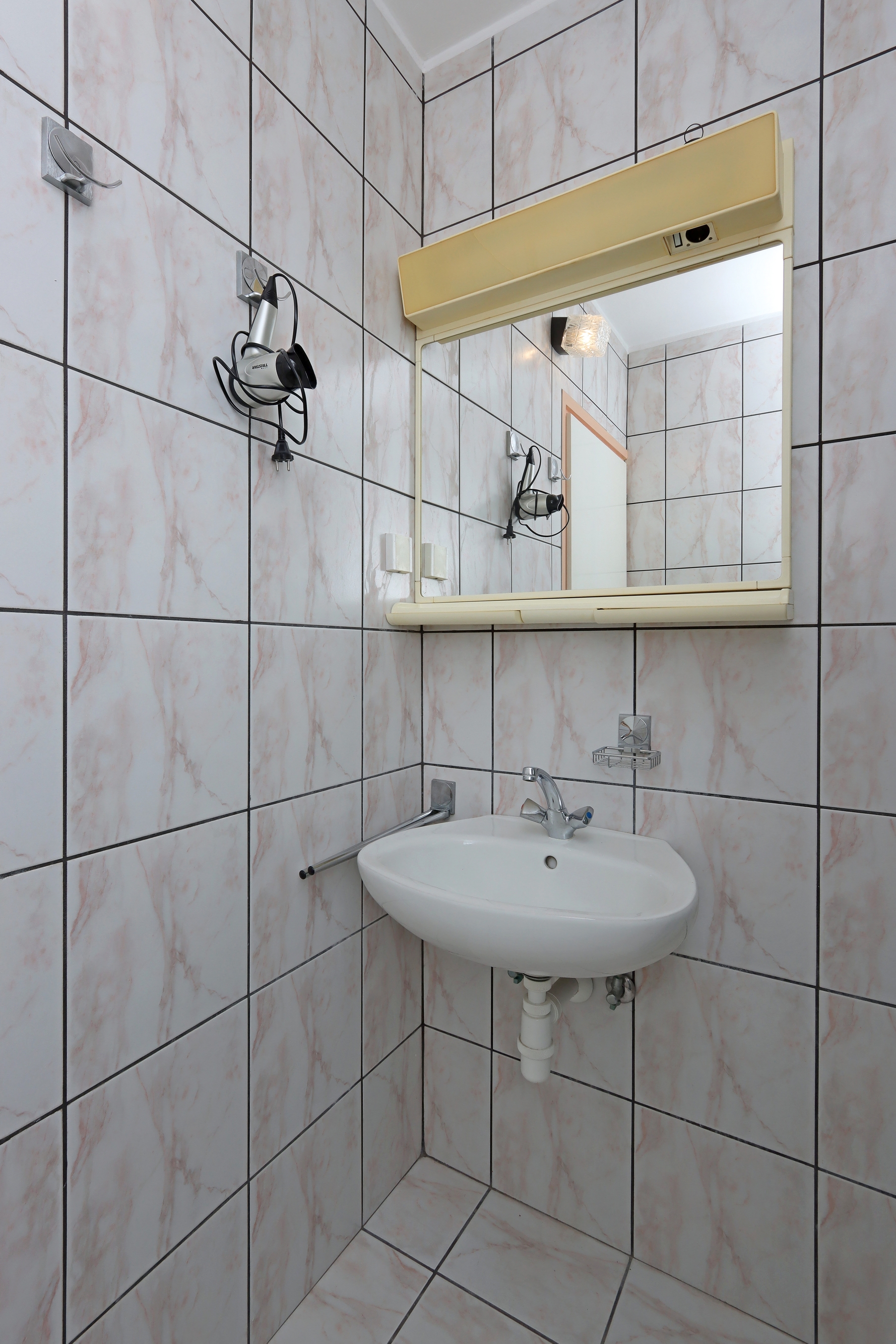 Two bedroom apartment with balcony and sea view Crikvenica  A-c