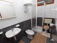 Ванная комната Mali Lošinj, Ванная комната в размещении типа studio-apartment, Домашние животные допускаются и WiFi.