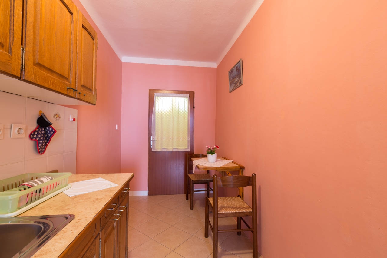 Studio flat with terrace Mali Lošinj, Lošinj (AS-12634-a) Studio flat with terrace Mali Lošinj, Lošinj (AS-12634-a)