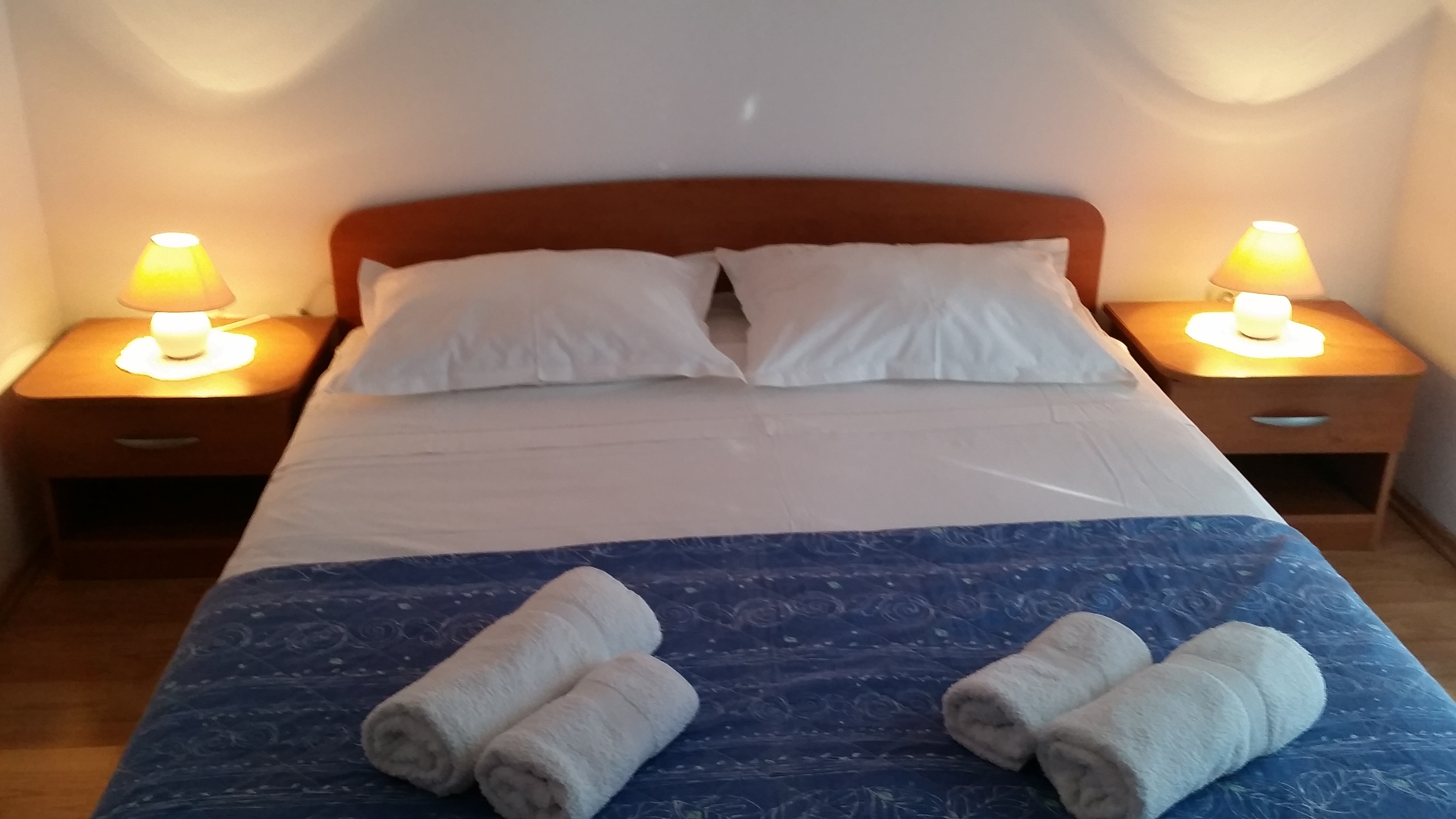 Two bedroom apartment with balcony and sea view Ivan Dolac, Hvar (A-12644-a)