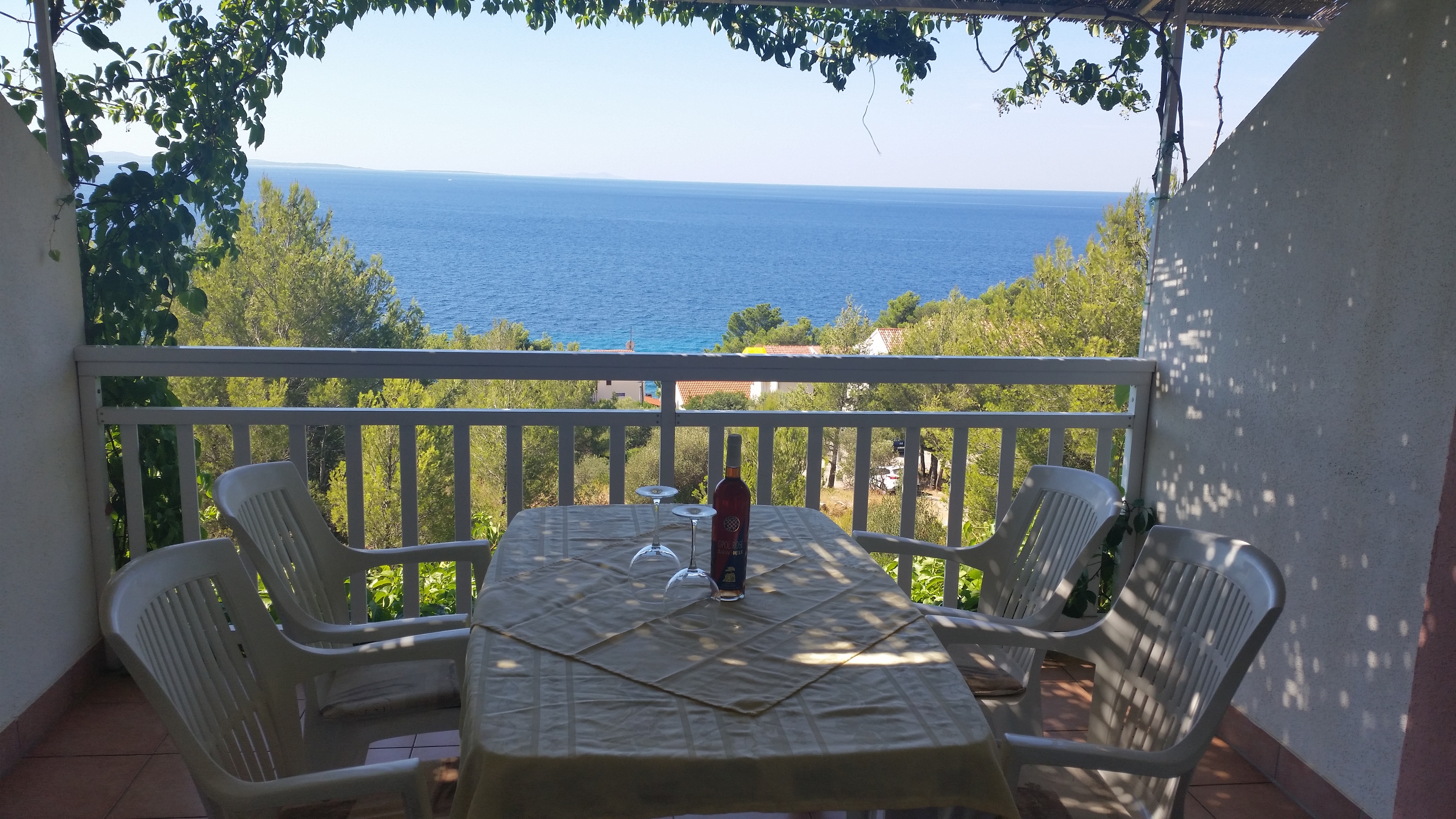 One bedroom apartment with balcony and sea view Ivan Dolac, Hvar (A-12644-b)
