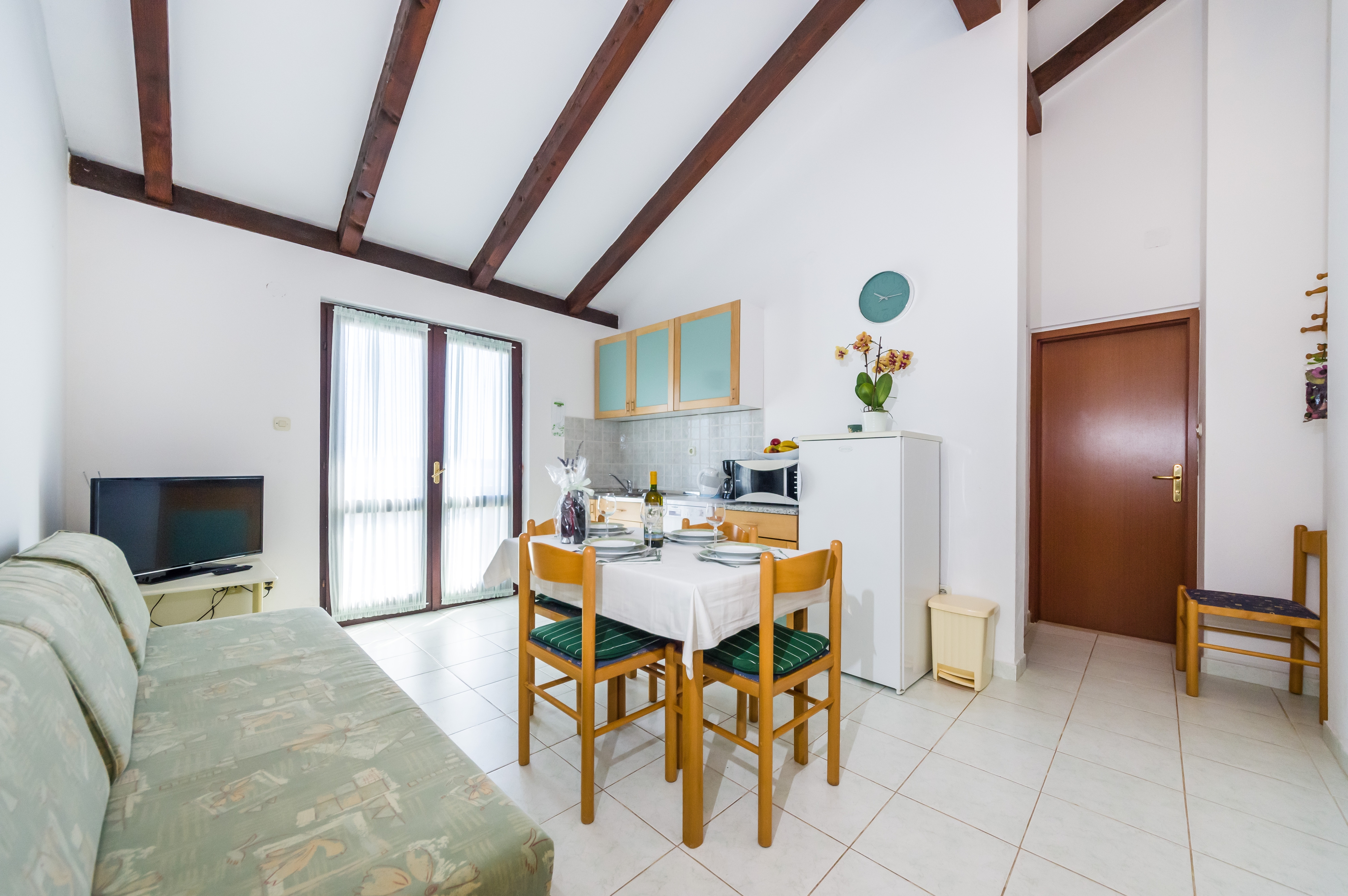 One bedroom apartment near beach Ždrelac, Pašman (A-12662-b)