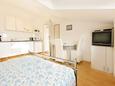 Blagovaonica Vodice, Blagovaonica u smještaju tipa studio-apartment, WiFi.