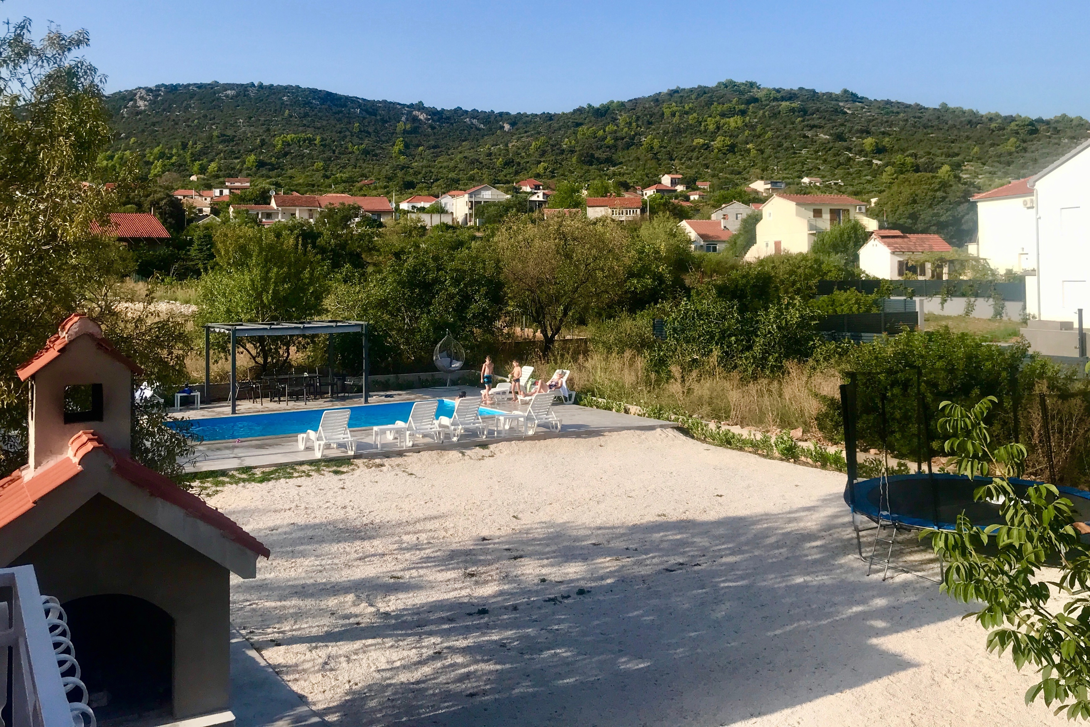Two bedroom apartment with balcony and sea view Vinišće, Trogir  A-a