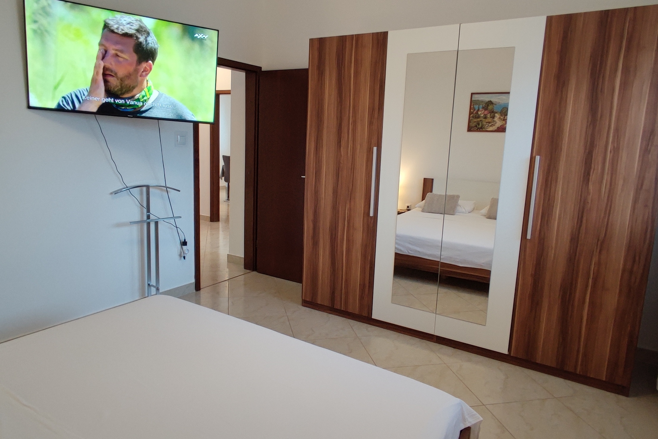 Two bedroom apartment with balcony and sea view Vinišće, Trogir  A-a
