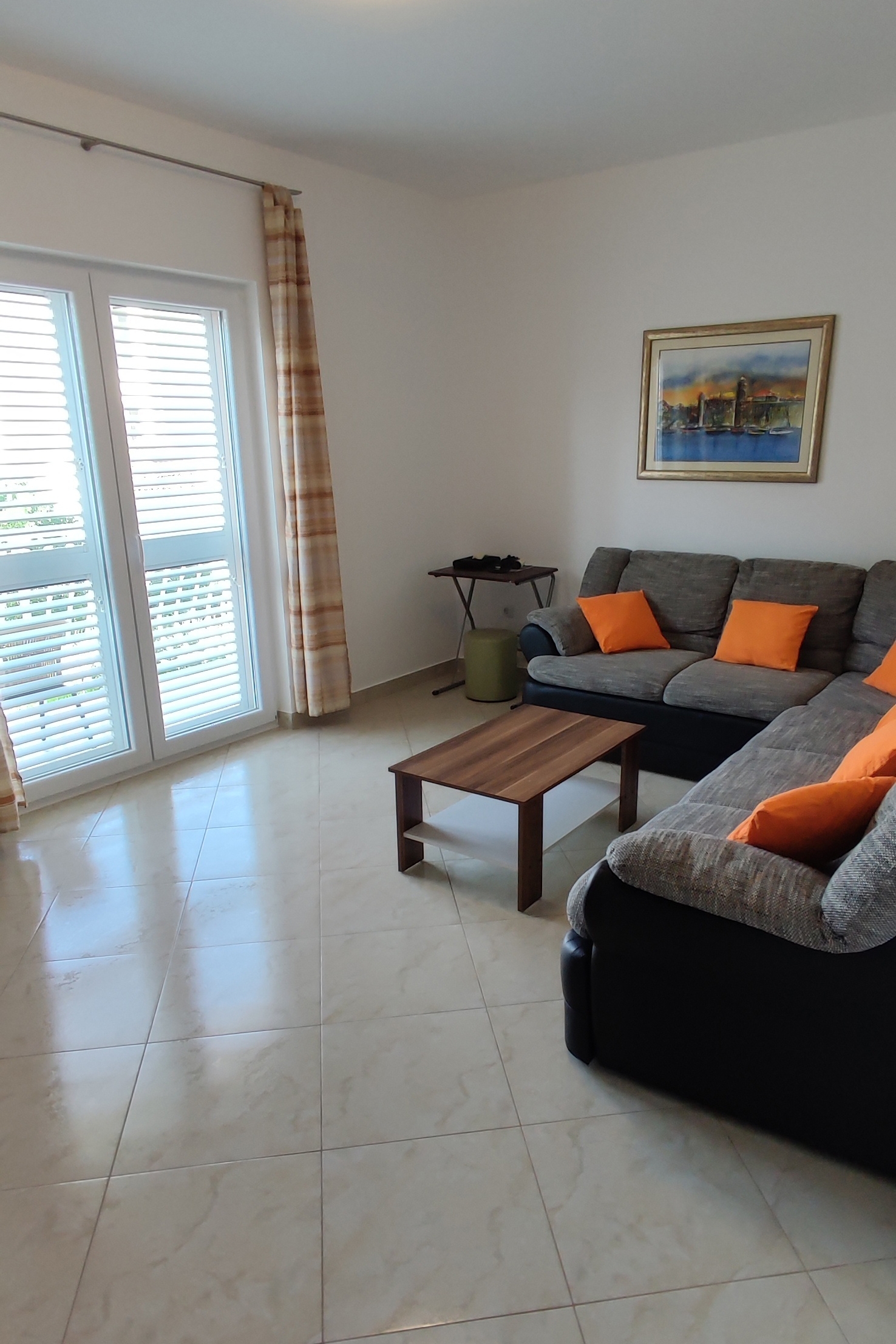 Two bedroom apartment with balcony and sea view Vinišće, Trogir (A-12676-a) Two bedroom apartment with balcony and sea view Vinišće, Trogir (A-12676-a)
