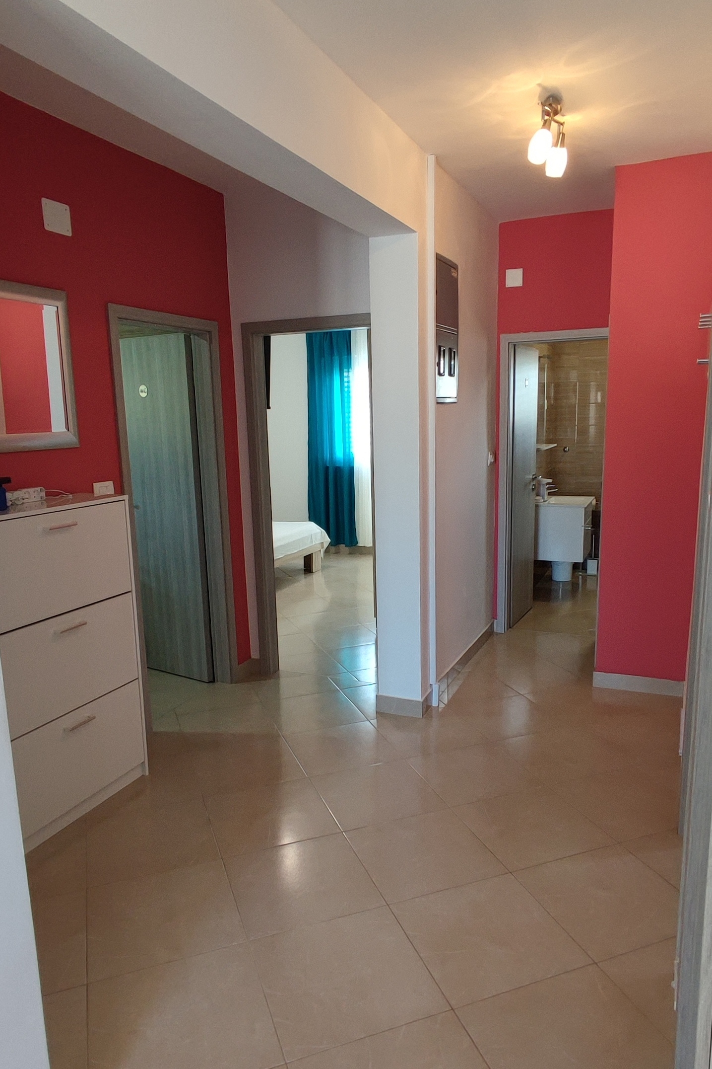 Two bedroom apartment with terrace and sea view Vinišće, Trogir  A-b