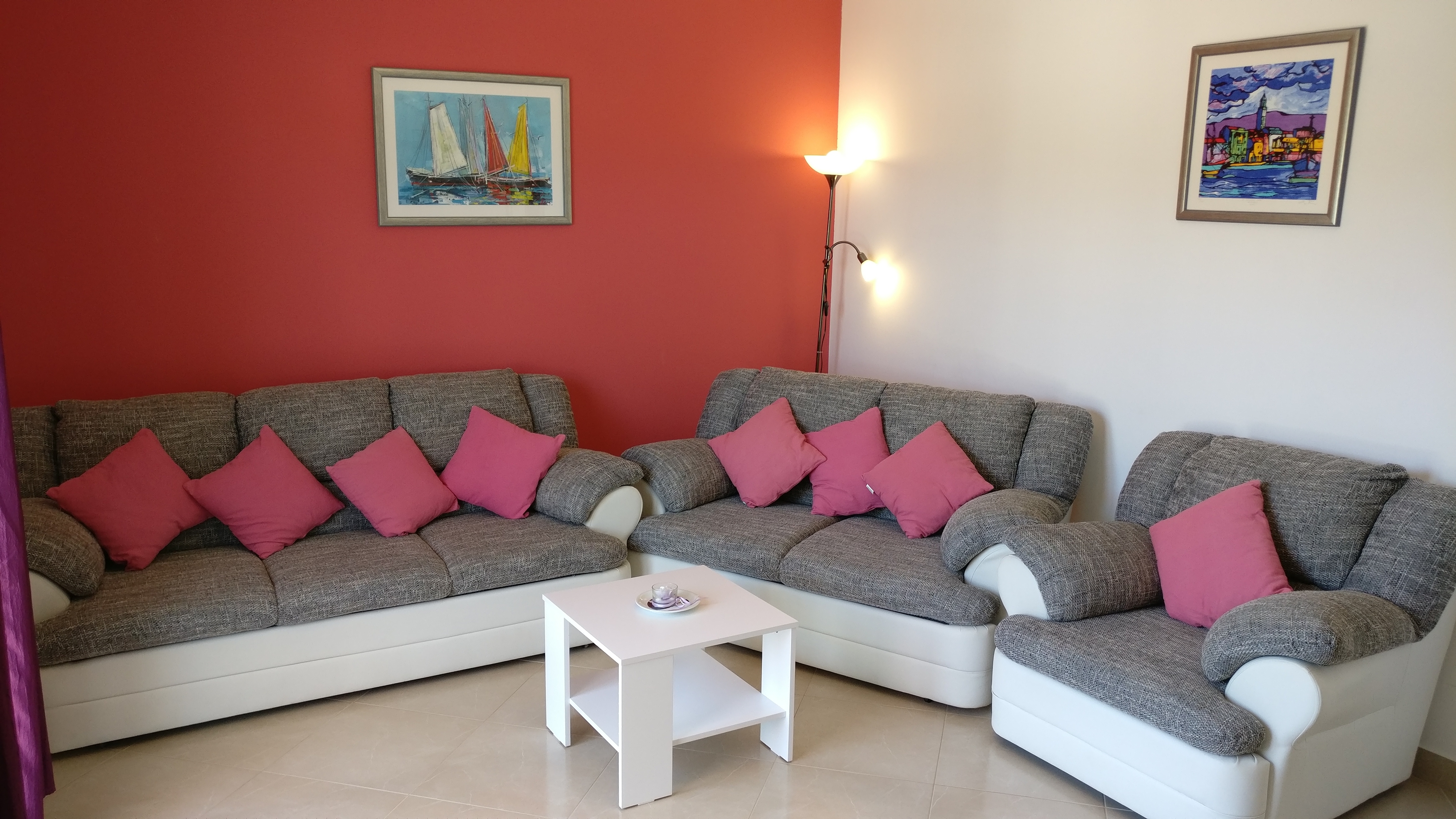 Two bedroom apartment with terrace and sea view Vinišće, Trogir (A-12676-b)