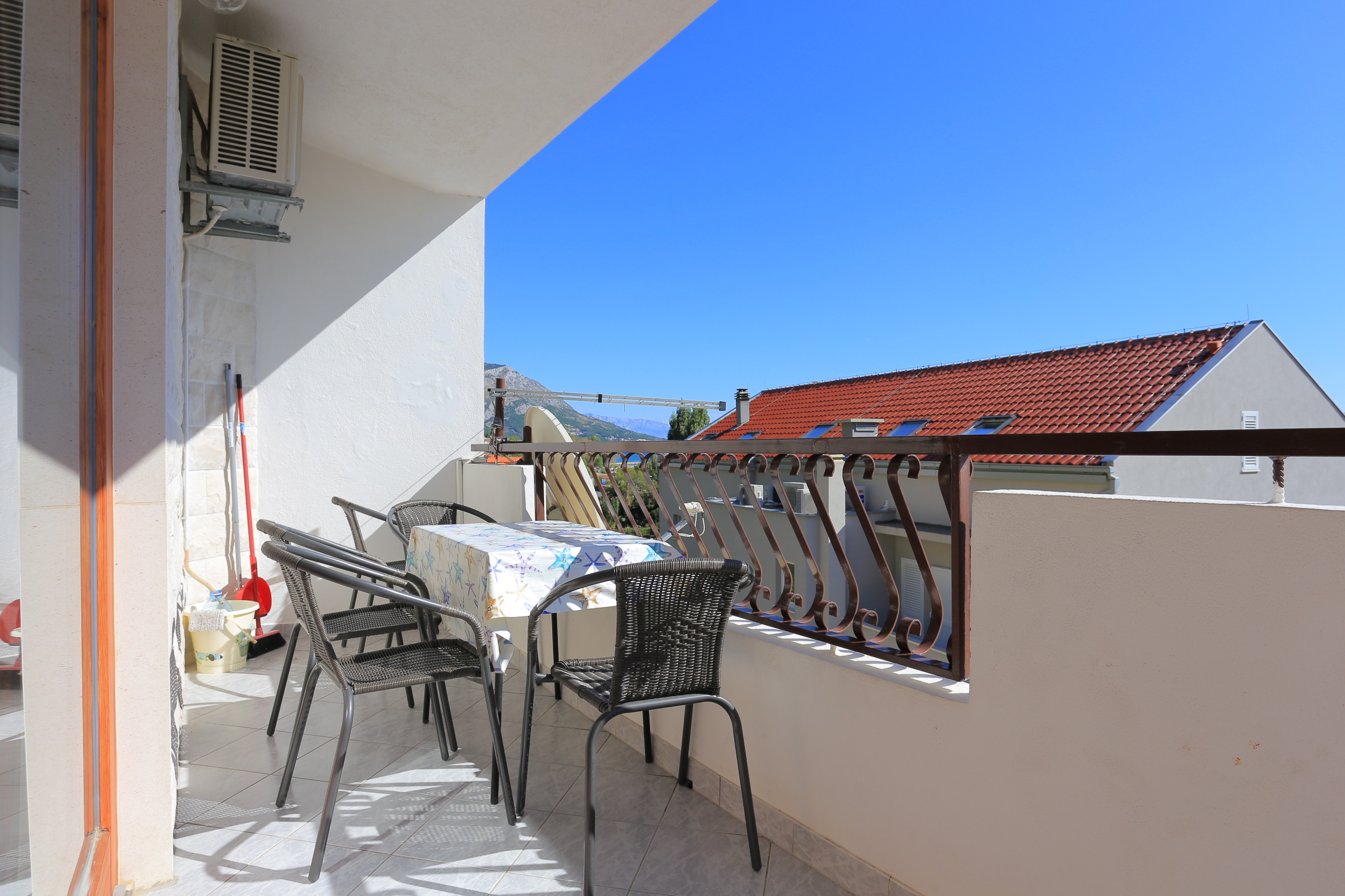 One bedroom apartment with balcony and sea view Duće, Omiš  A-a