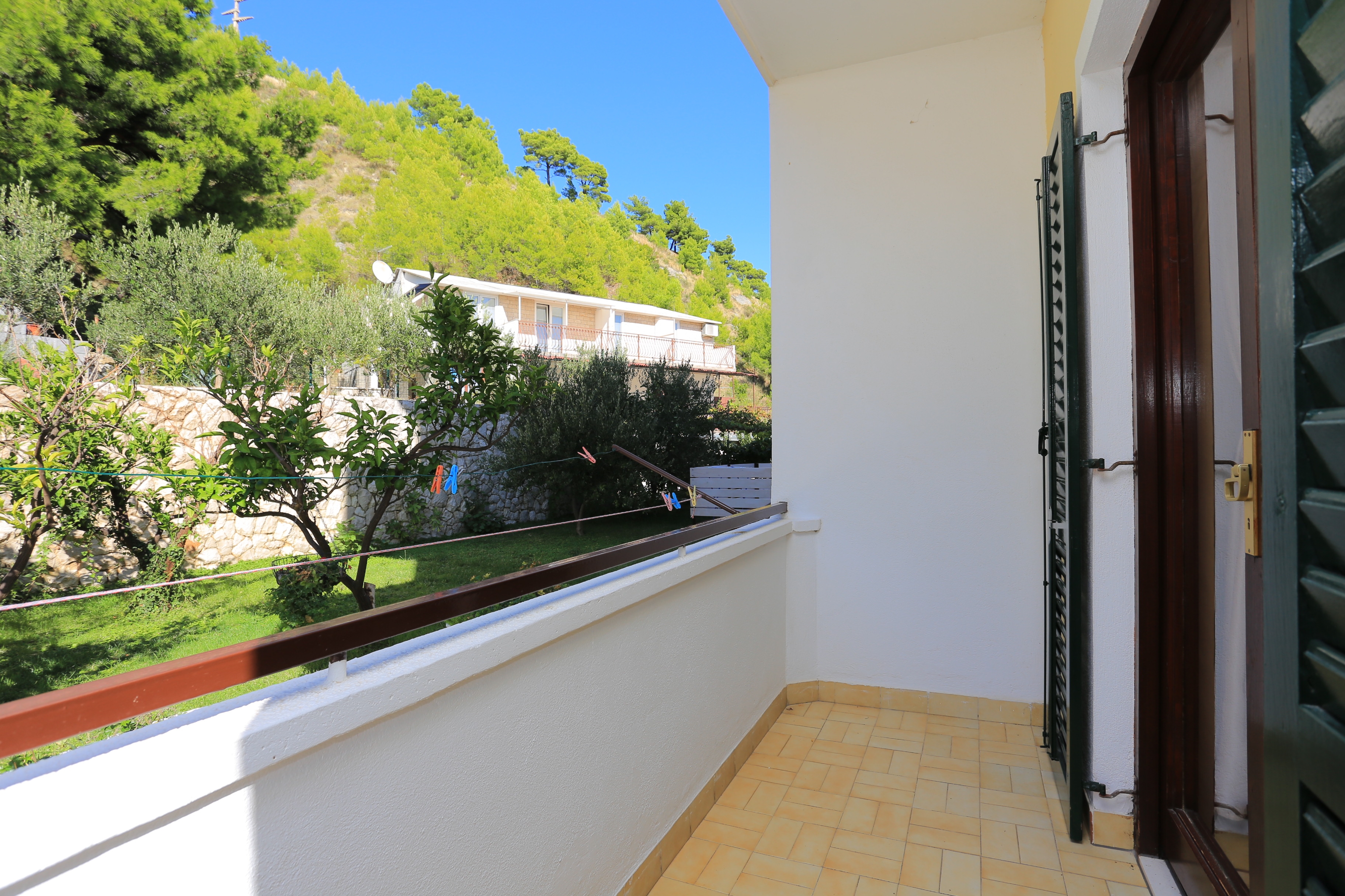 Three bedroom apartment with terrace and sea view Duće, Omiš  A-b