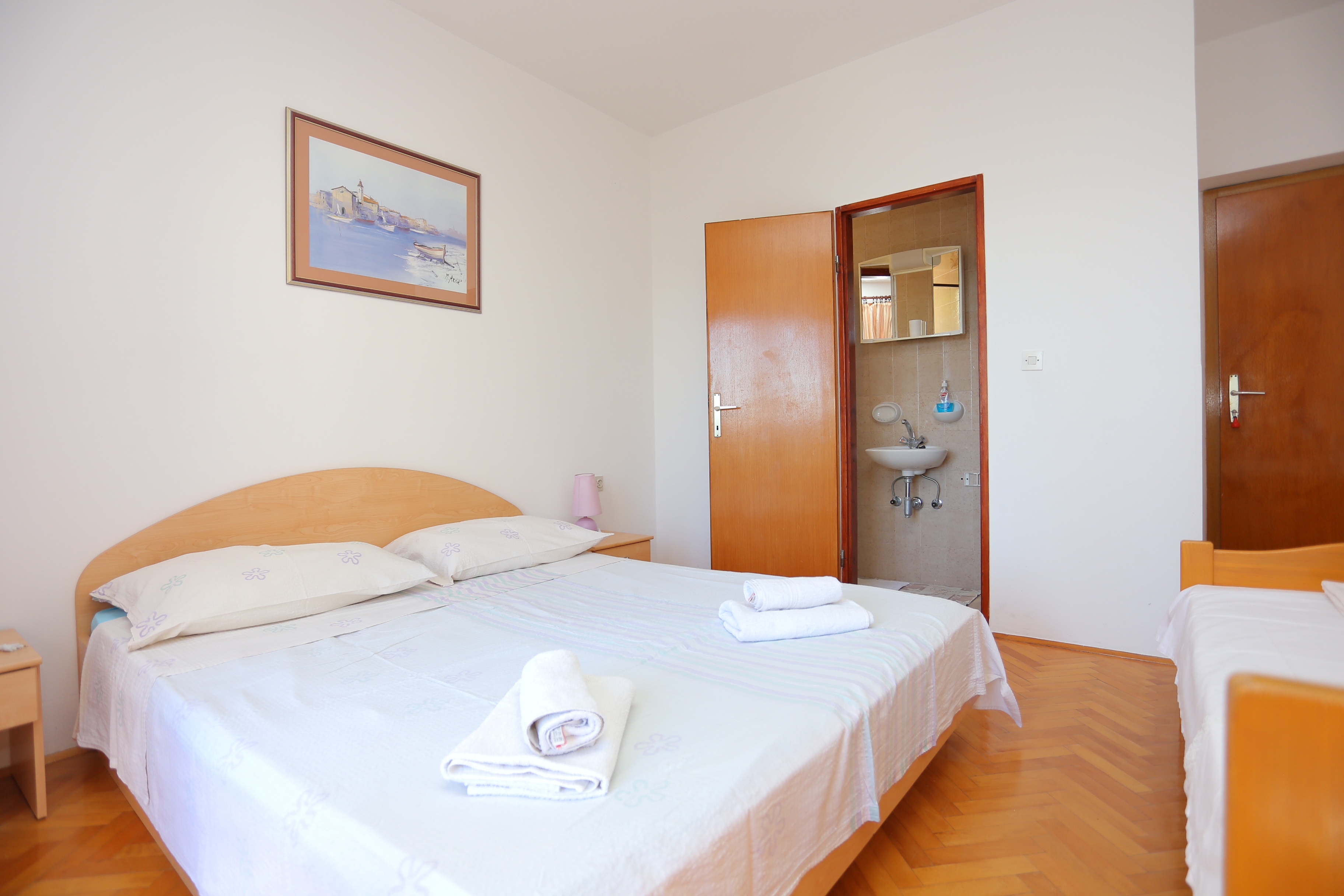 Three bedroom apartment with terrace and sea view Duće, Omiš  A-b