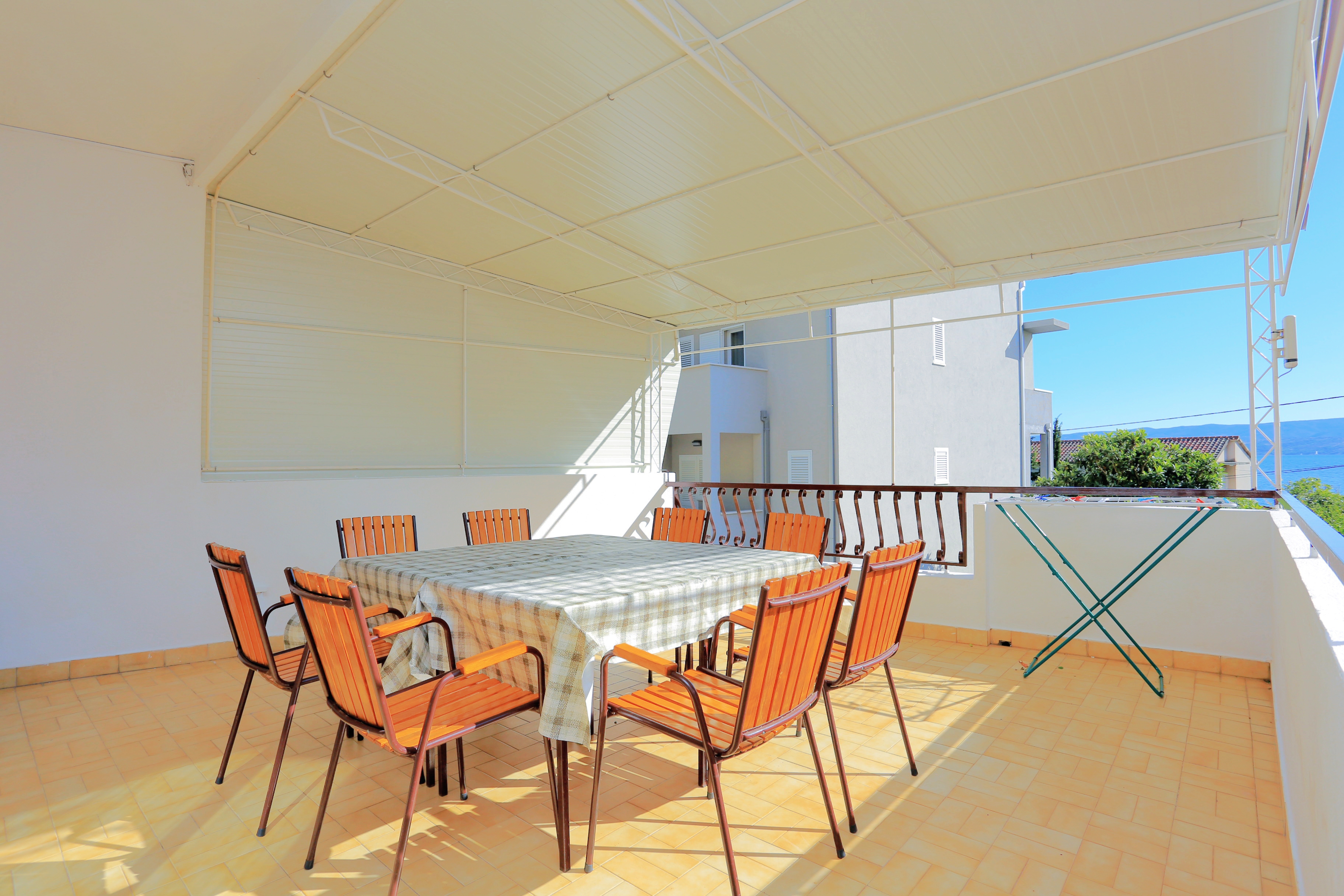Three bedroom apartment with terrace and sea view Duće, Omiš  A-b