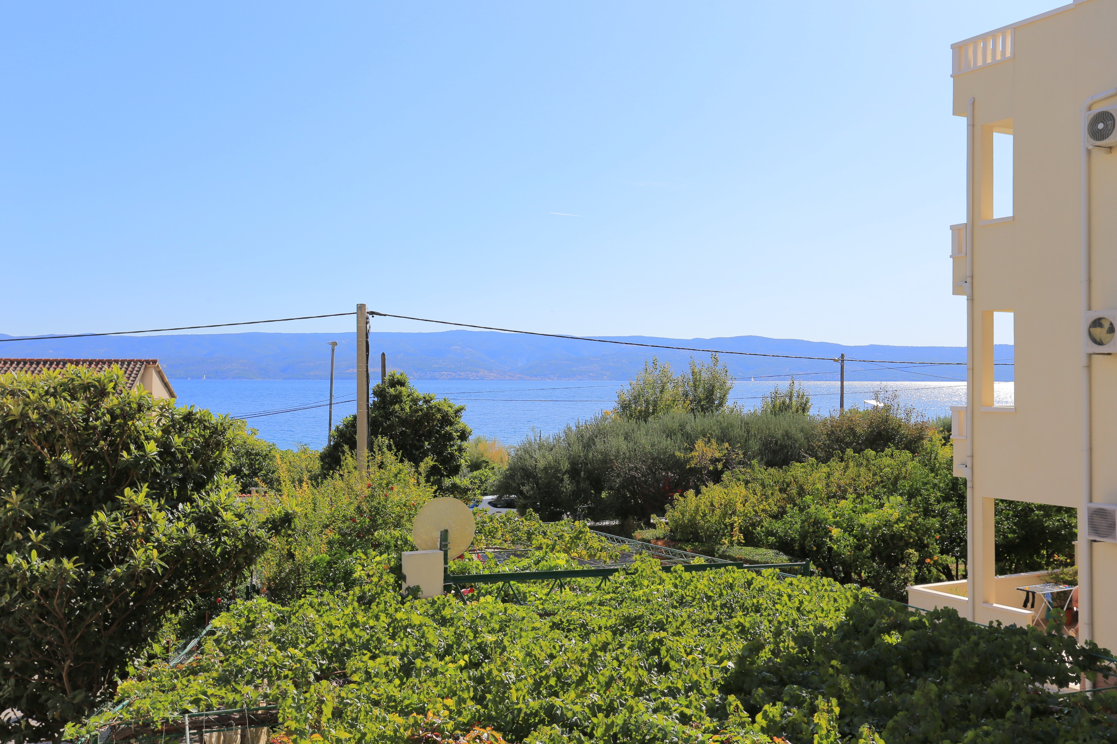 Three bedroom apartment with terrace and sea view Duće, Omiš  A-b