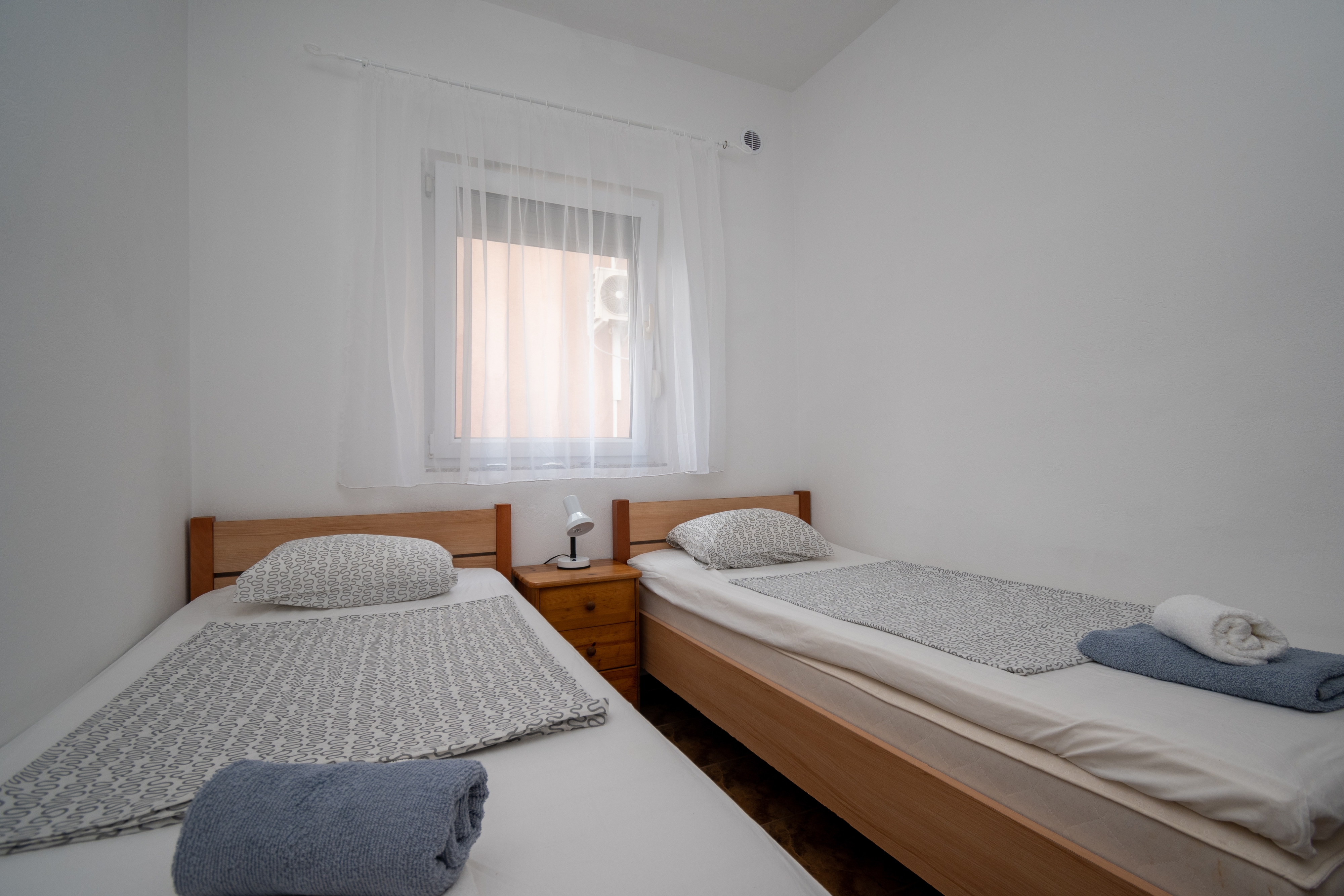 Two bedroom apartment with terrace Vir  A-b