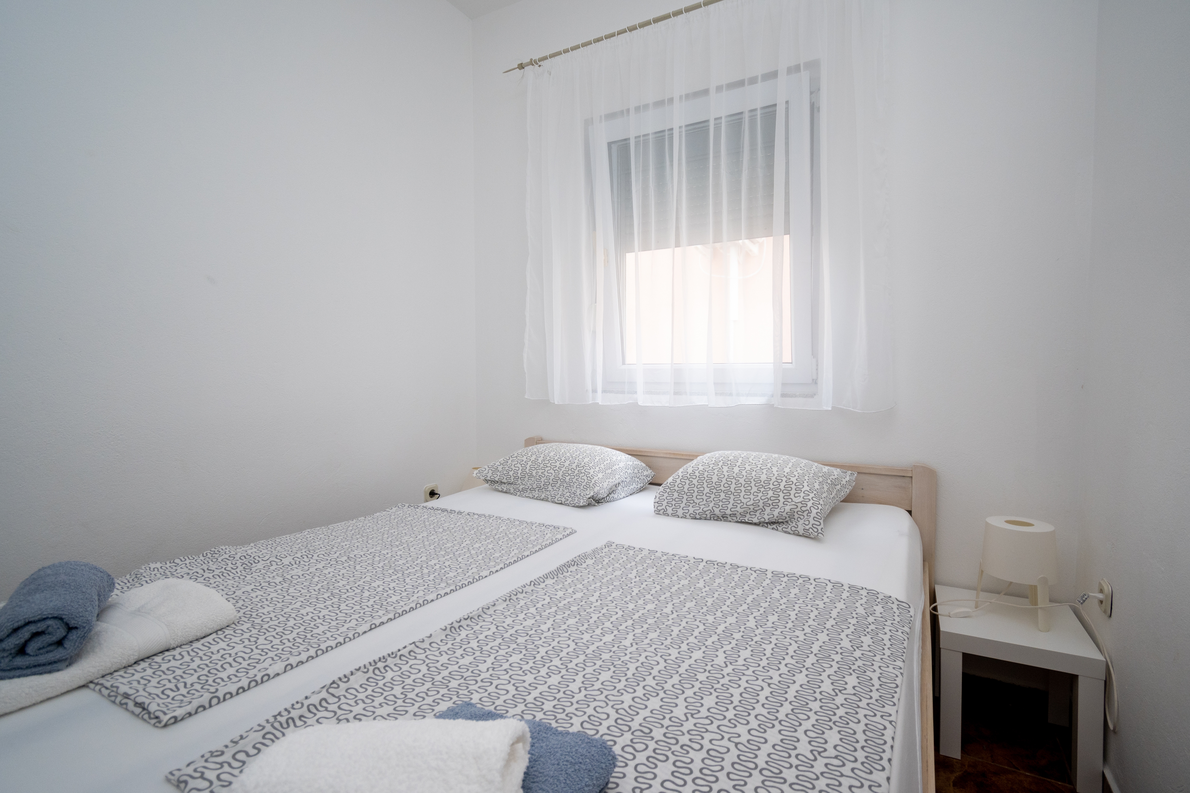 Two bedroom apartment with terrace Vir  A-b