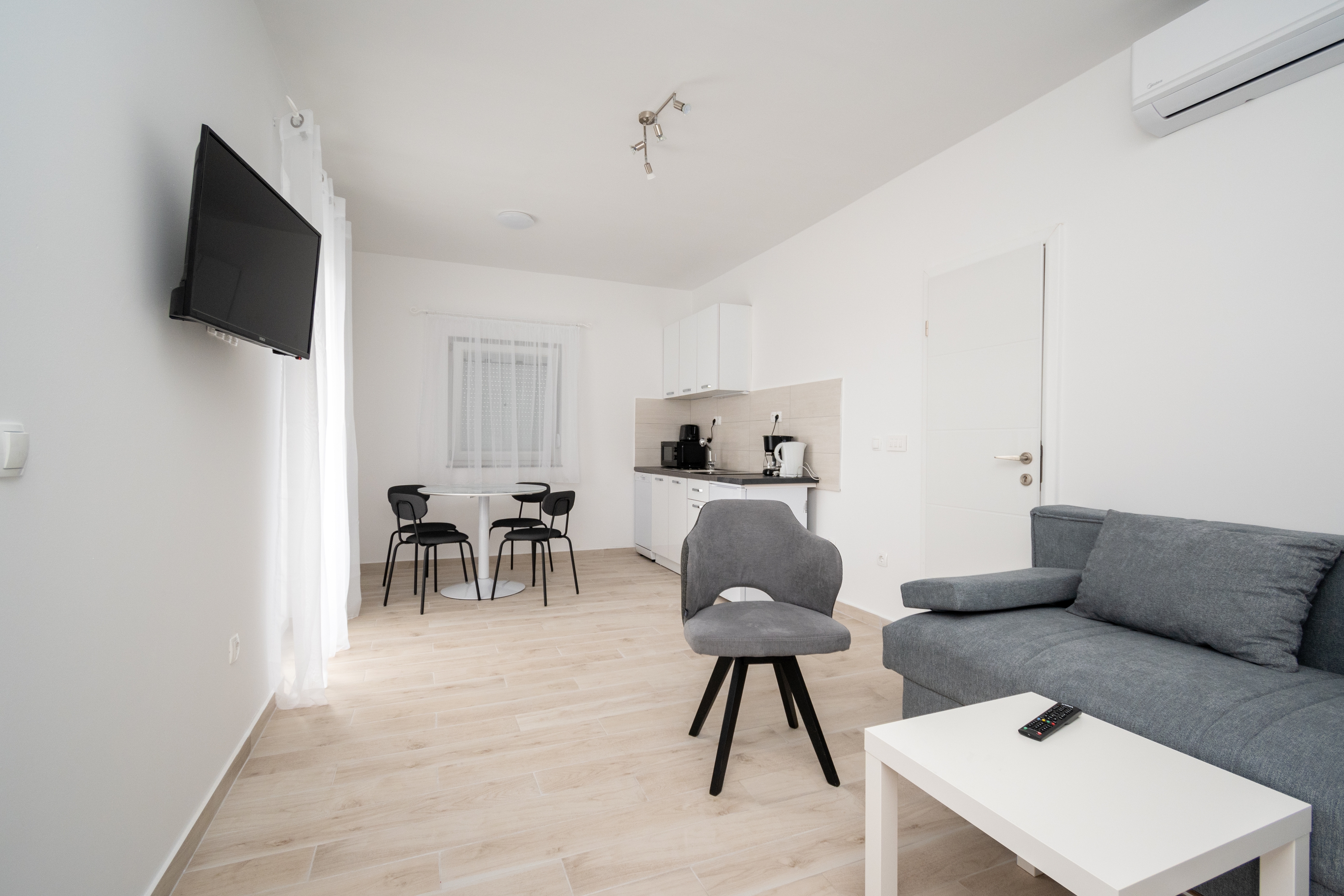 One bedroom apartment with terrace Vir (A-12692-c)