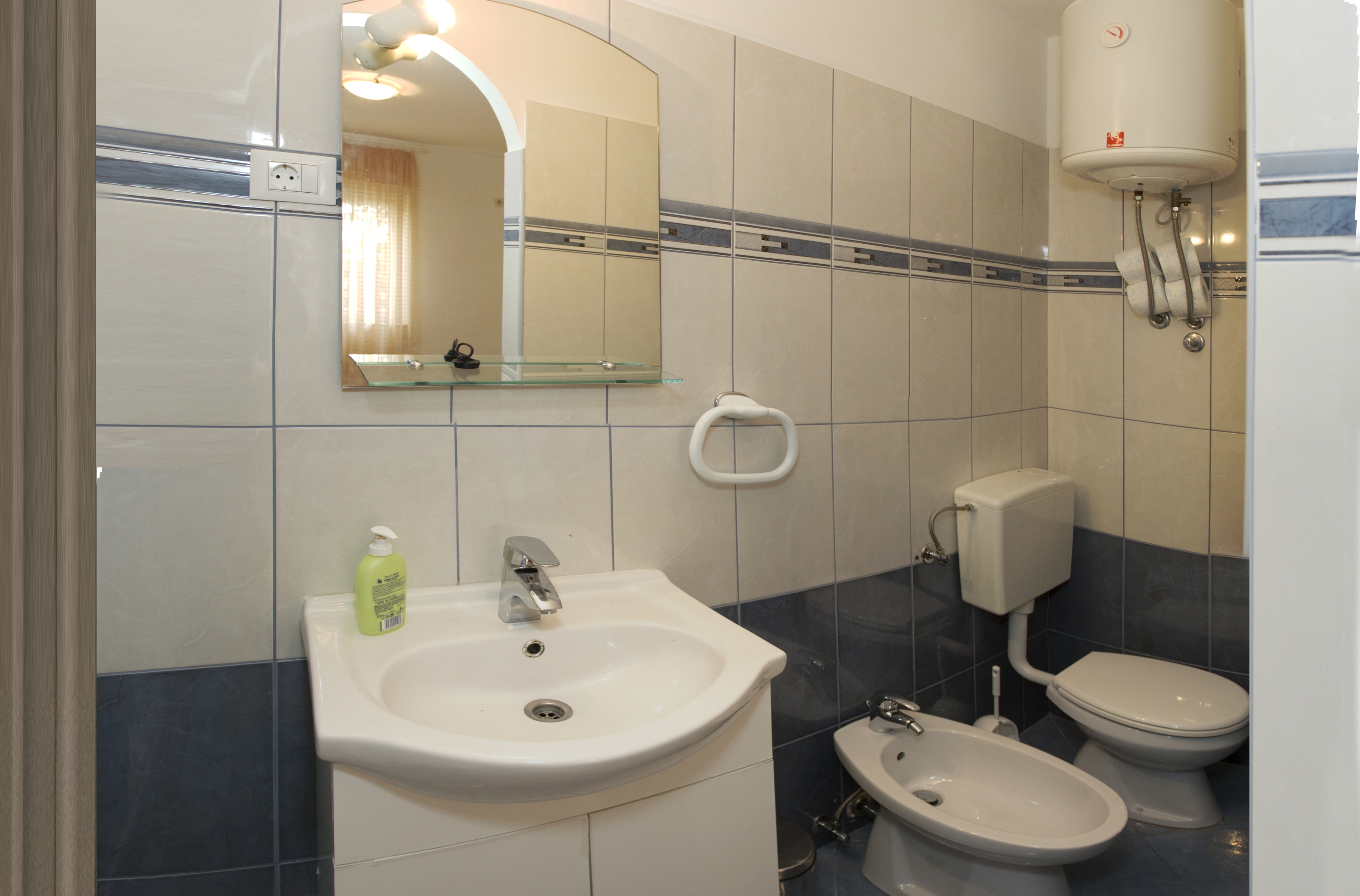 One bedroom apartment with terrace and sea view Mavarštica, Čiovo  A-a
