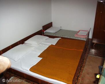 Jelsa, Slaapkamer in the room, air condition available, (pet friendly) en WiFi.