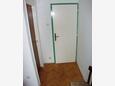 Hallway Jelsa, Hallway in the room, (pet friendly) and WiFi.