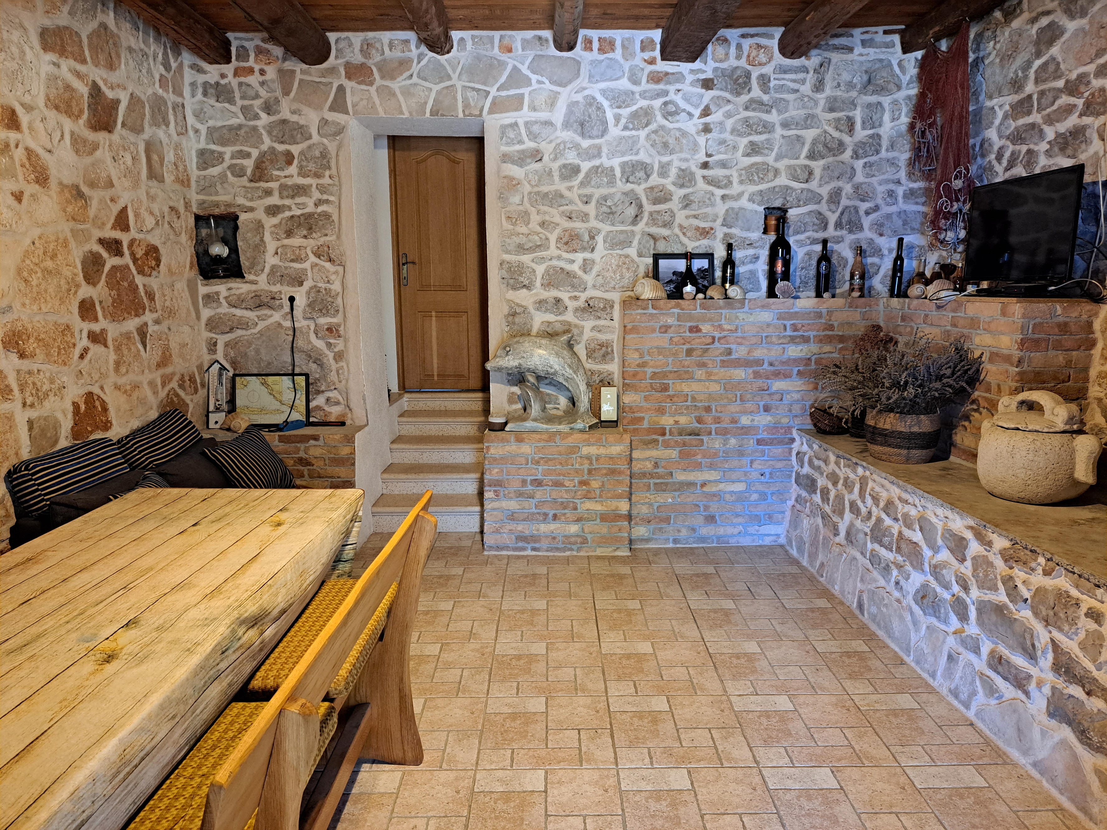 Top Hvar Pakomina Top Hvar Pakomina