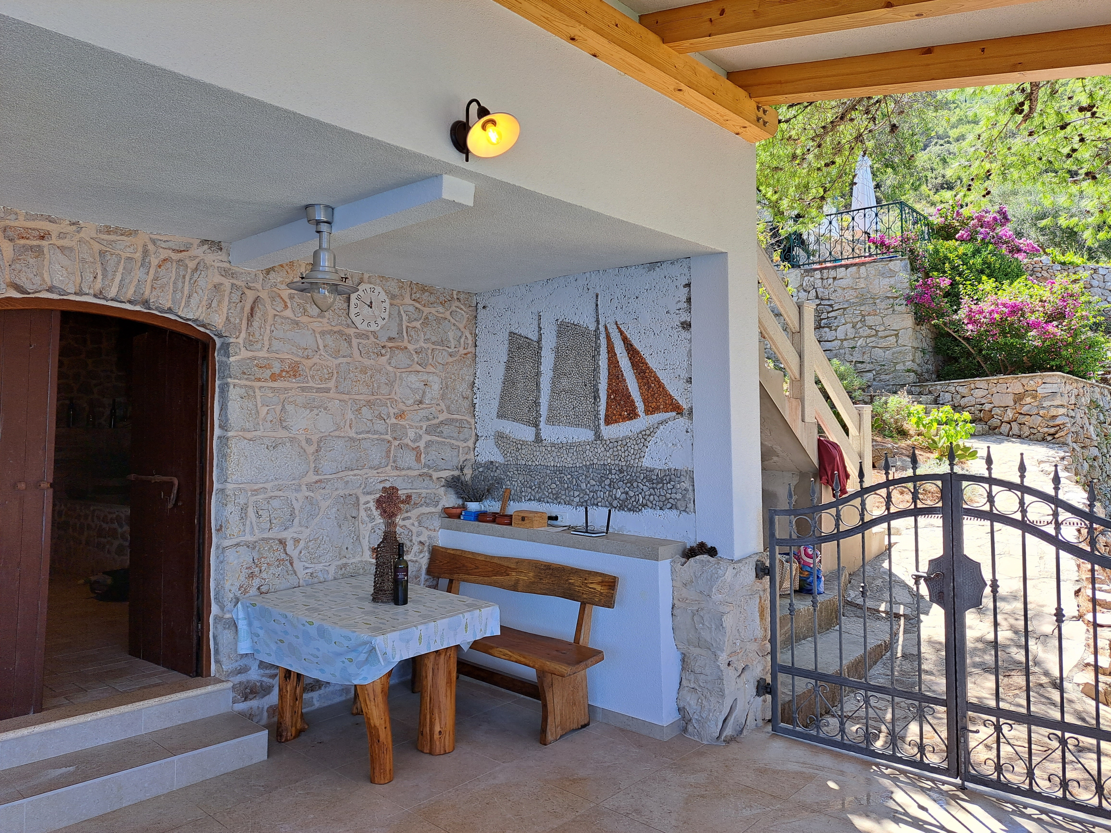 Three bedroom house near beach Cove Pakomina, Hvar  K