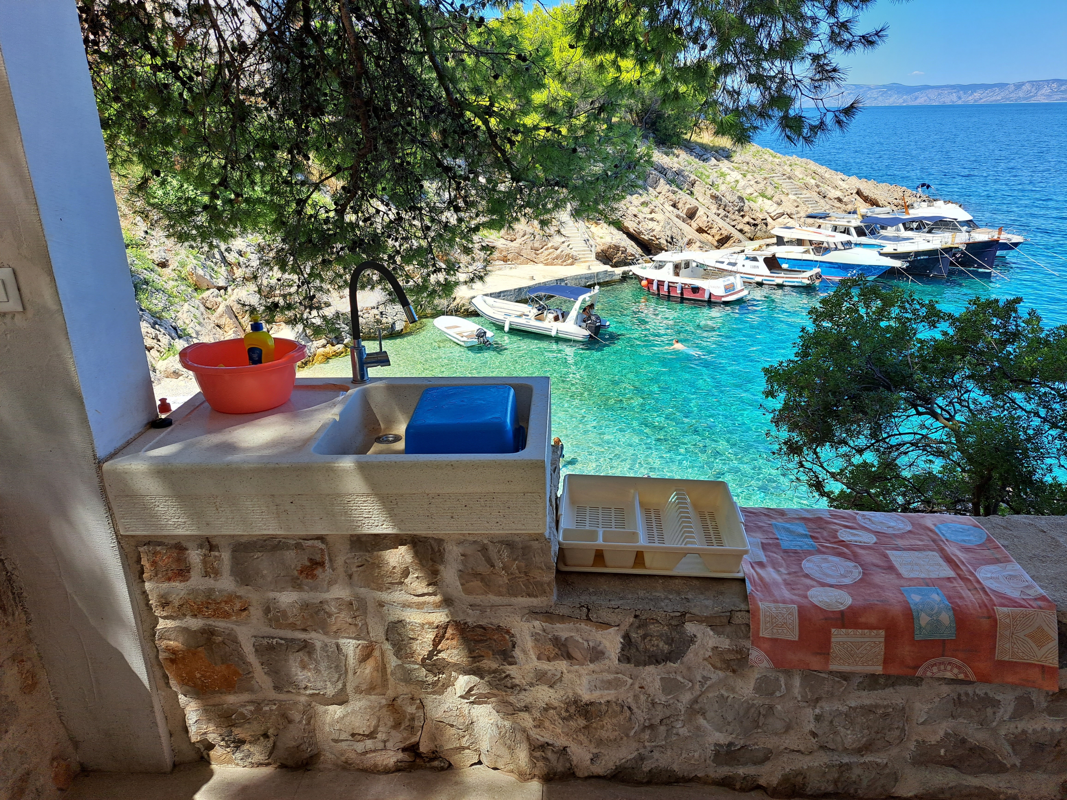 Three bedroom house near beach Cove Pakomina, Hvar  K