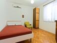 Bedroom 2 Split, Bedroom 2 in the apartment, air condition available.