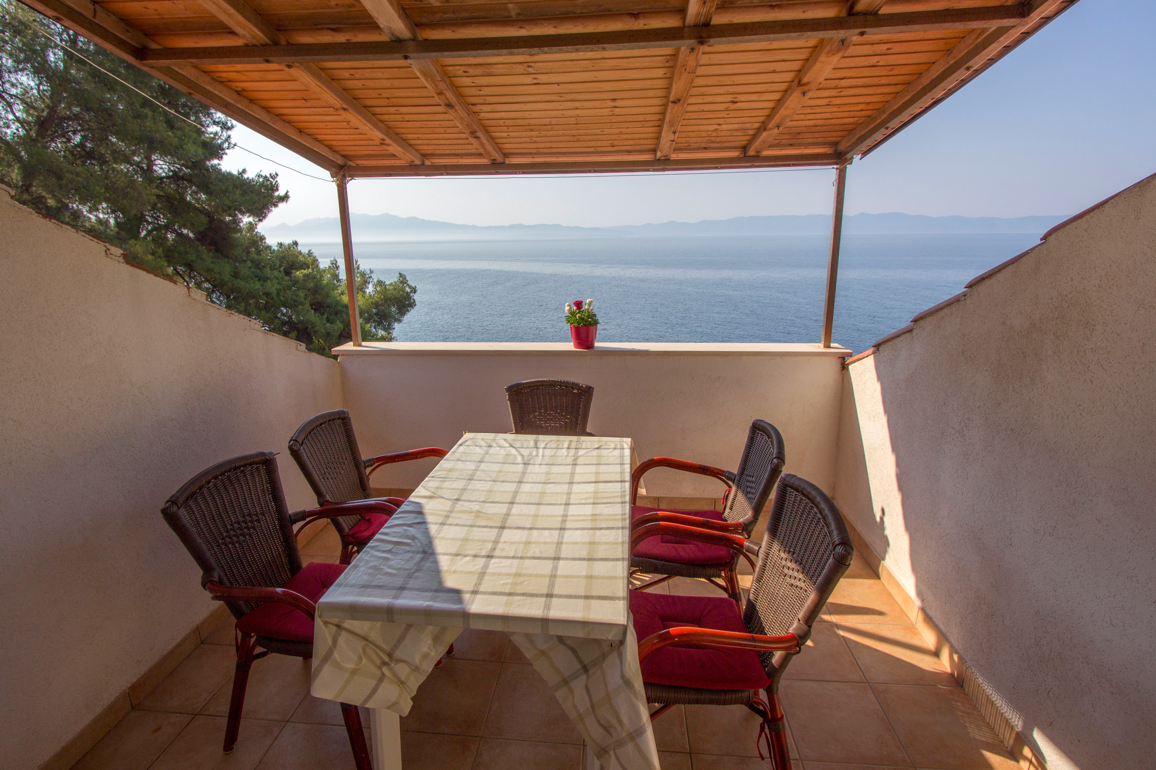 One bedroom apartment near beach Cove Rapak, Hvar (A-12779-d)