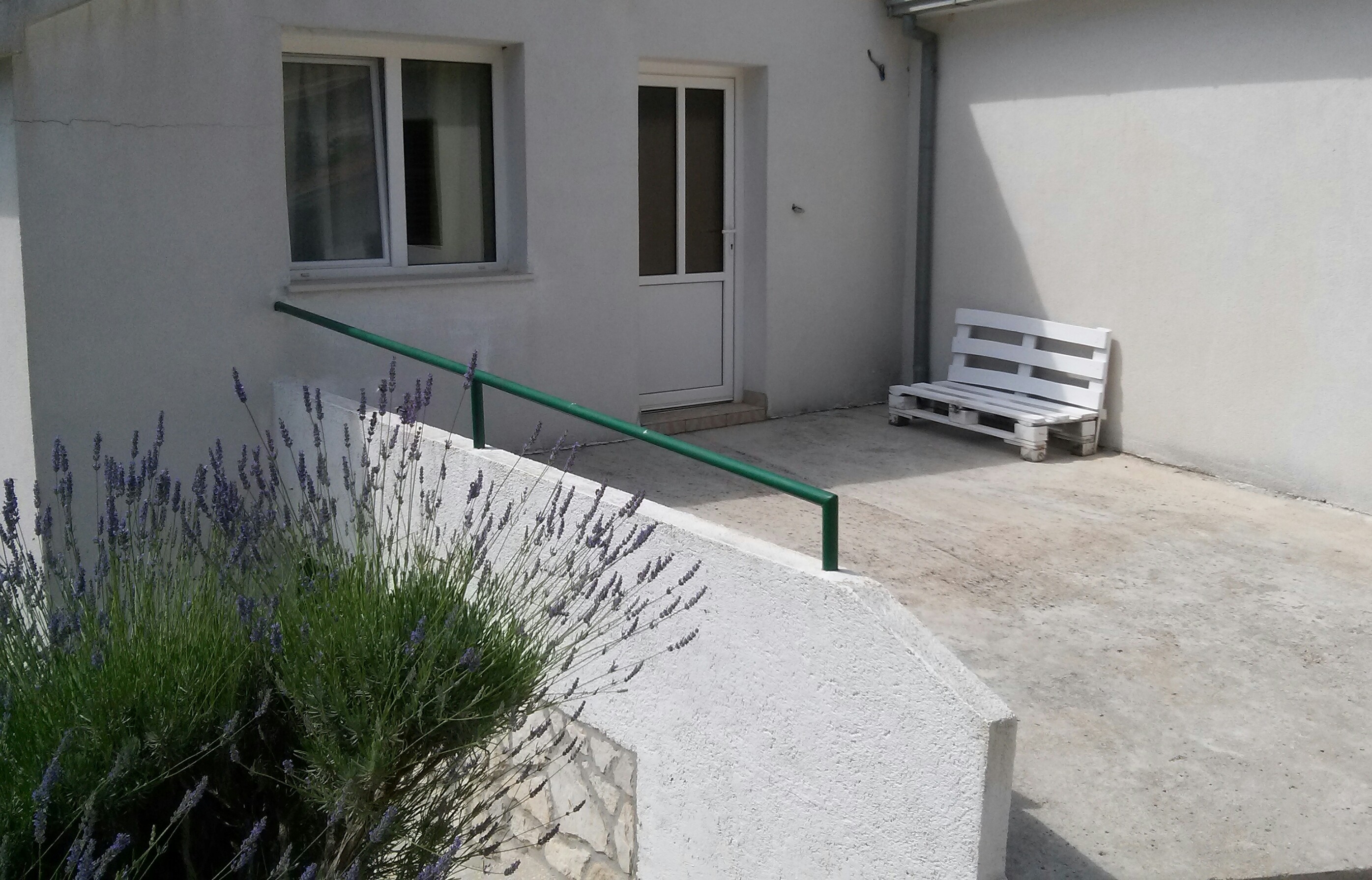 One bedroom apartment with terrace and sea view Zavala, Hvar  A-c