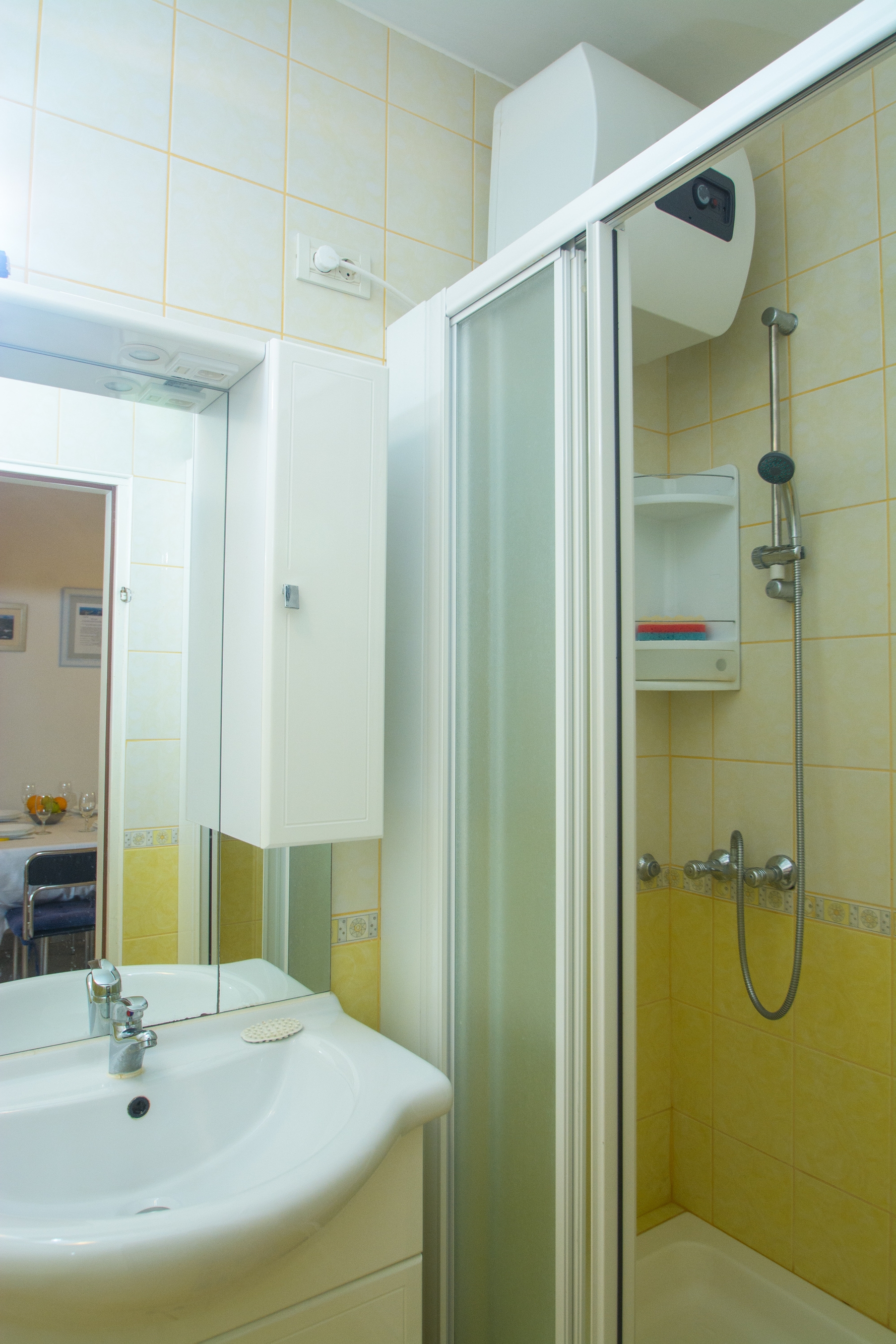 One bedroom apartment with terrace and sea view Rogoznica  A-c