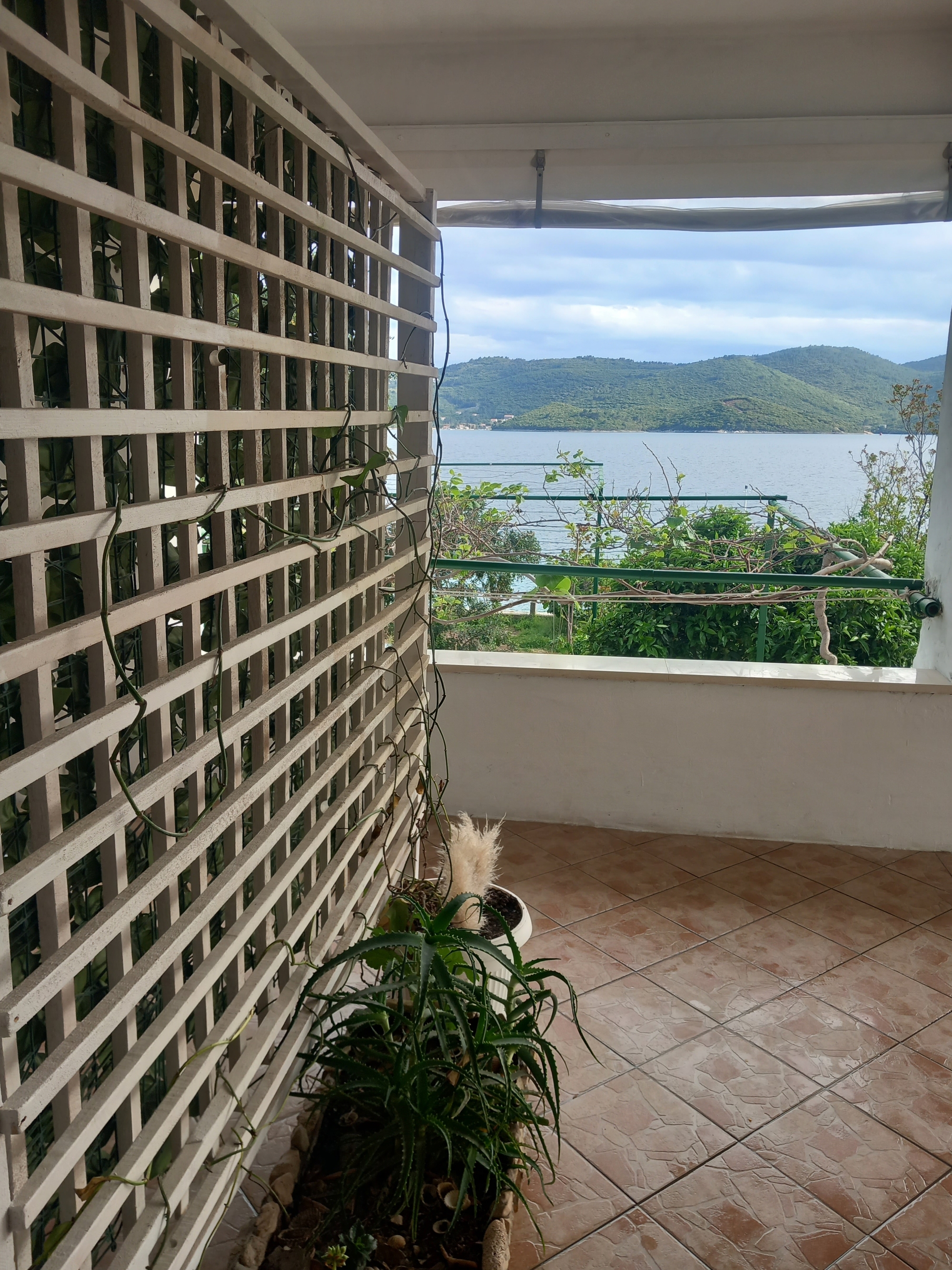 Dvosobni apartman uz plažu Kučište, Pelješac  A-a