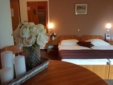 Bedroom Grabovac, Bedroom in the room, (pet friendly) and WiFi.