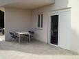 Terrasse Banjol, Terrasse dans l’hébergement en type apartment, avec la vue sur la mer et WiFi.