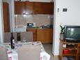 Dining room Lumbarda, Dining room in the apartment, (pet friendly) and WiFi.