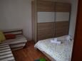 Спальня Split, Спальня в размещении типа studio-apartment, WiFi.