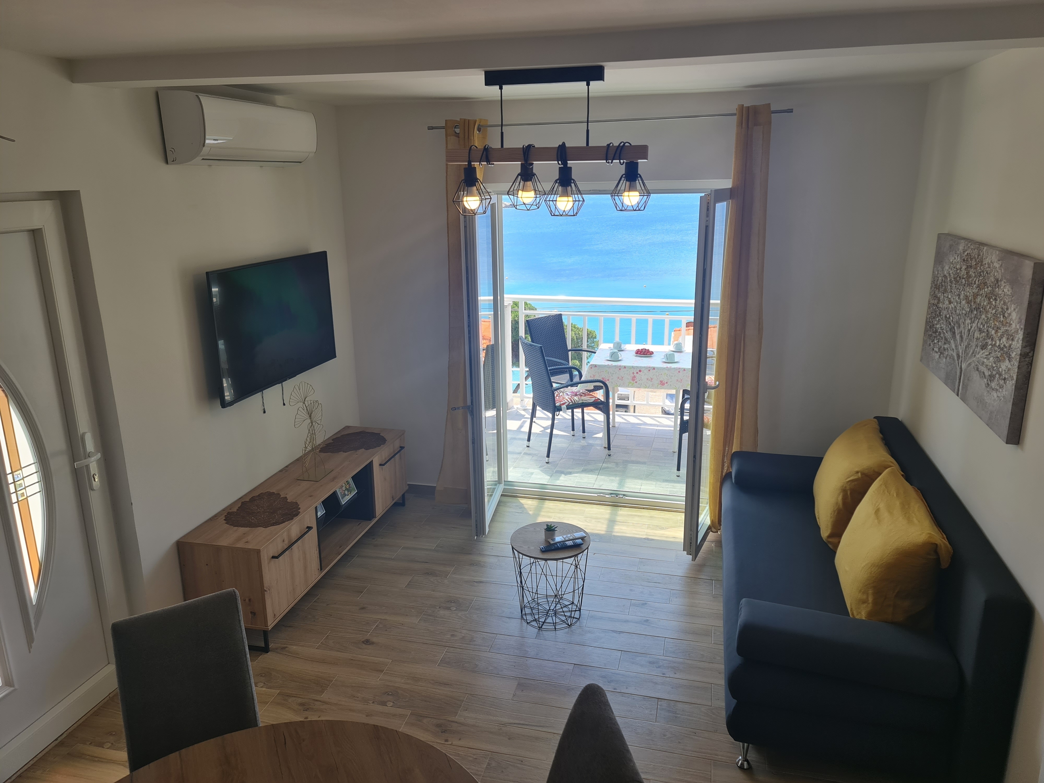 Studio flat with terrace and sea view Cove Saplunara, Mljet (AS-12849-c) Studio flat with terrace and sea view Cove Saplunara, Mljet (AS-12849-c)
