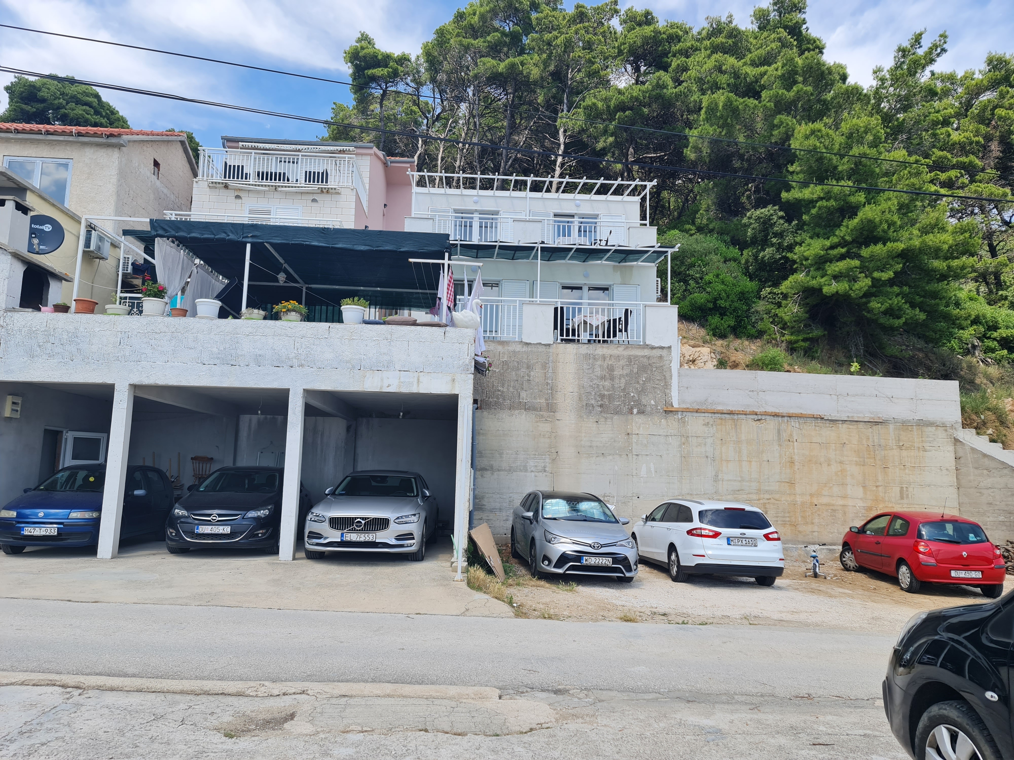 One bedroom apartment with balcony and sea view Cove Saplunara, Mljet (A-12849-b) One bedroom apartment with balcony and sea view Cove Saplunara, Mljet (A-12849-b)