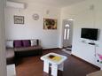 Obývací pokoj Močići, Obývací pokoj v ubytování typu apartment, s klimatizací a WiFi.