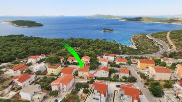 Bilo, Primošten, Objekt 12868 - Apartmani sa šljunčanom plažom.