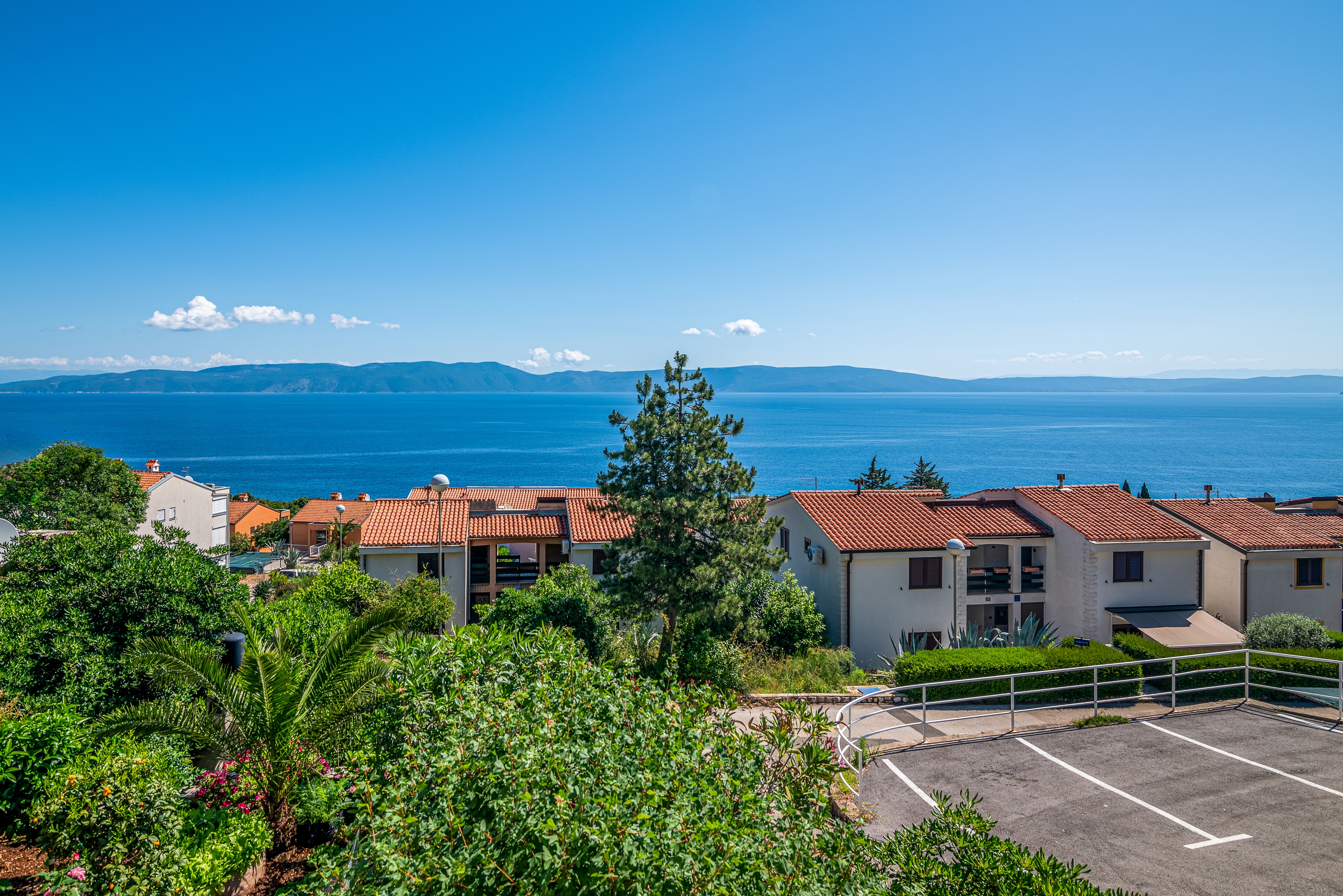 One bedroom apartment with terrace and sea view Ravni, Labin  A-a