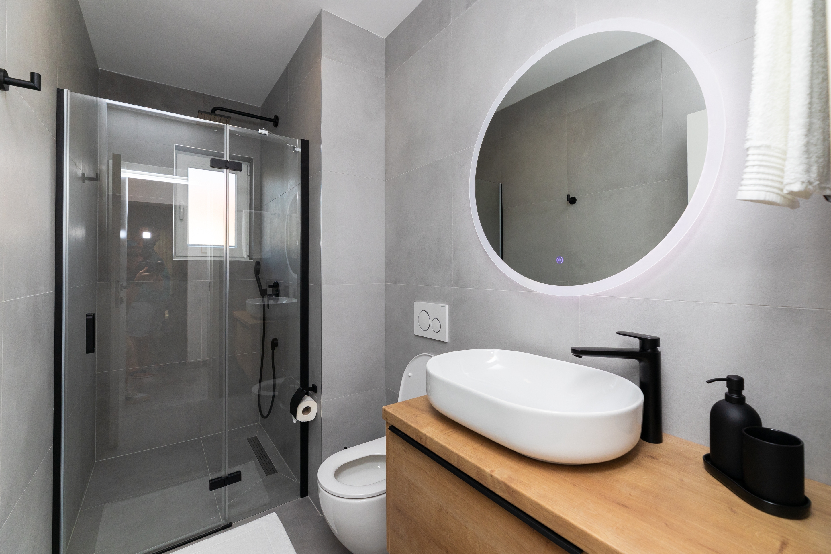 Two bedroom apartment with terrace Supetar, Brač  A-a