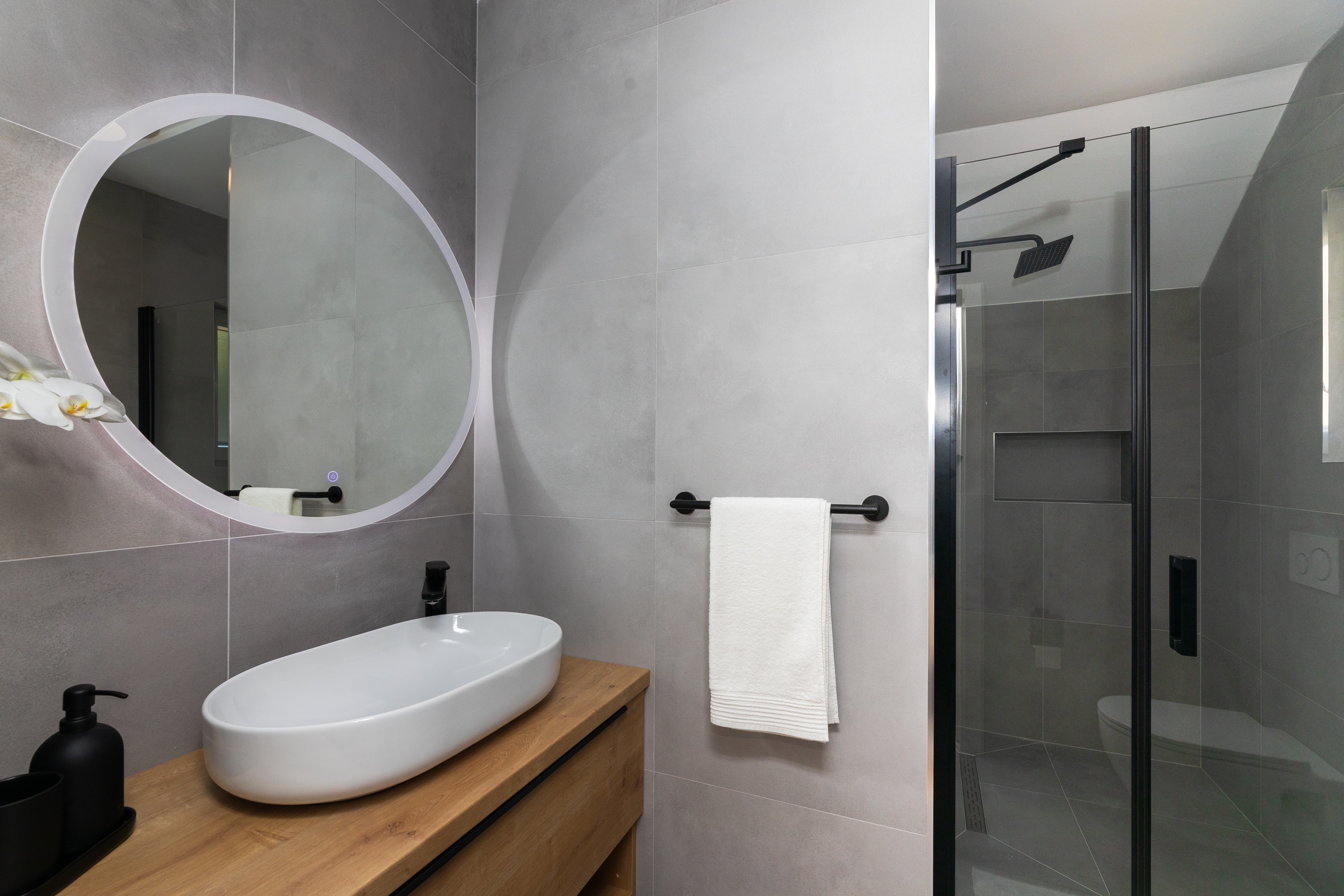 Two bedroom apartment with terrace Supetar, Brač  A-a