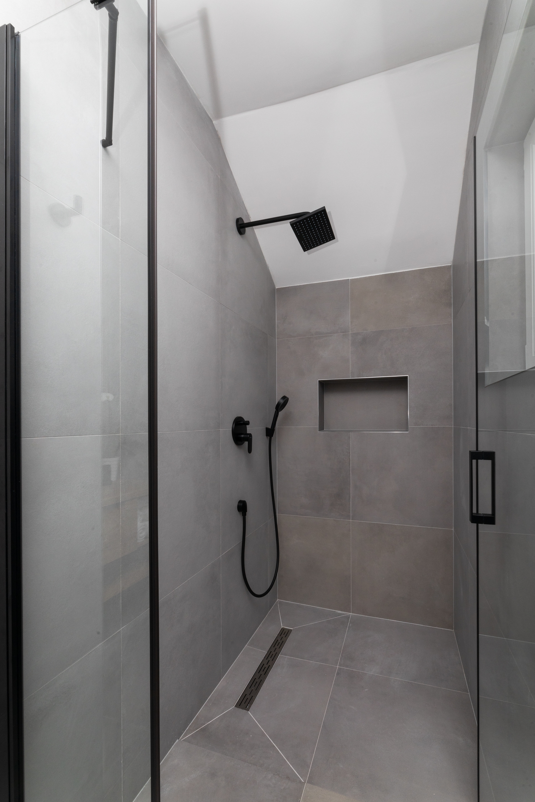 Two bedroom apartment with terrace Supetar, Brač  A-a