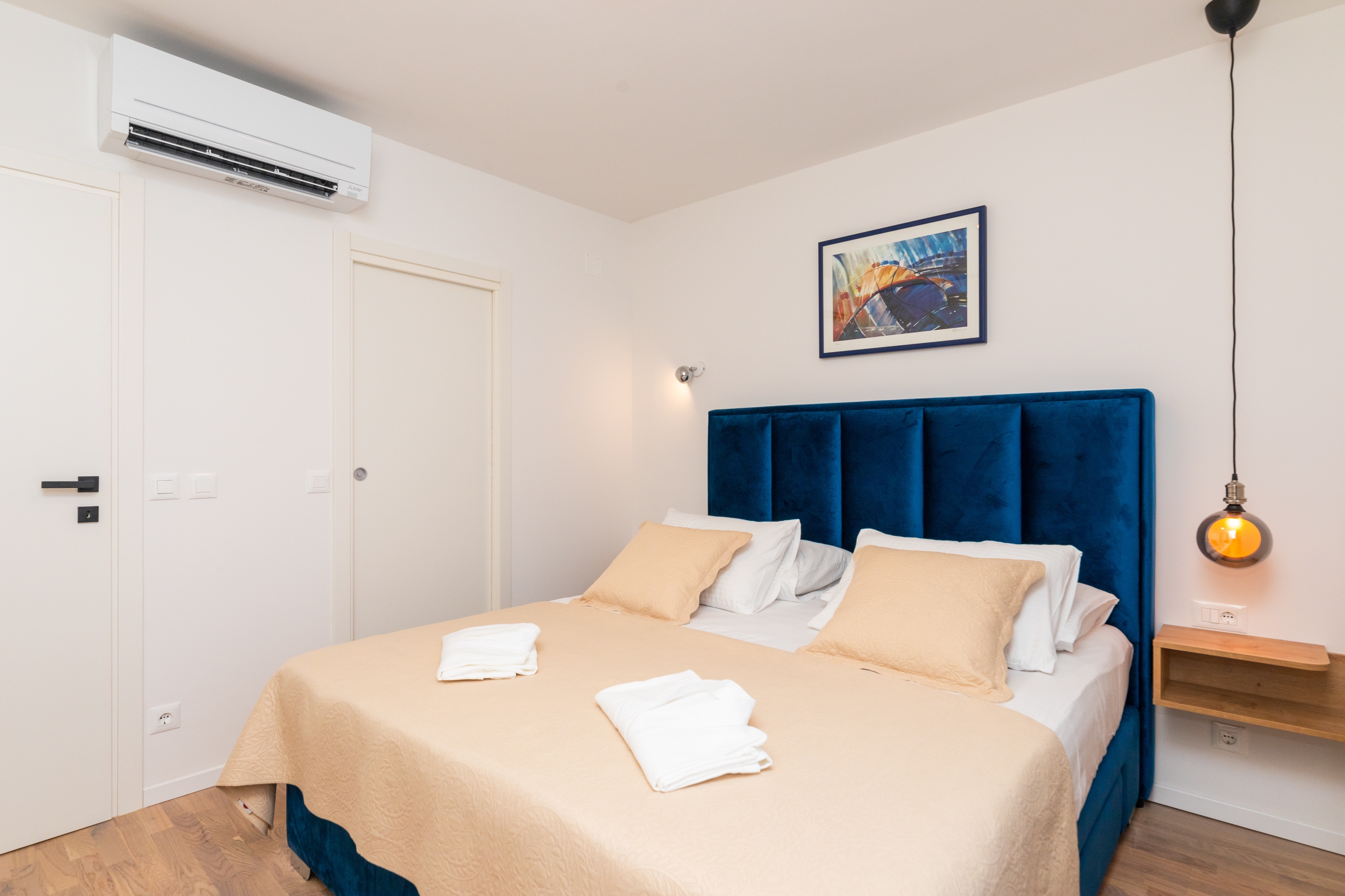 Two bedroom apartment with terrace Supetar, Brač  A-a