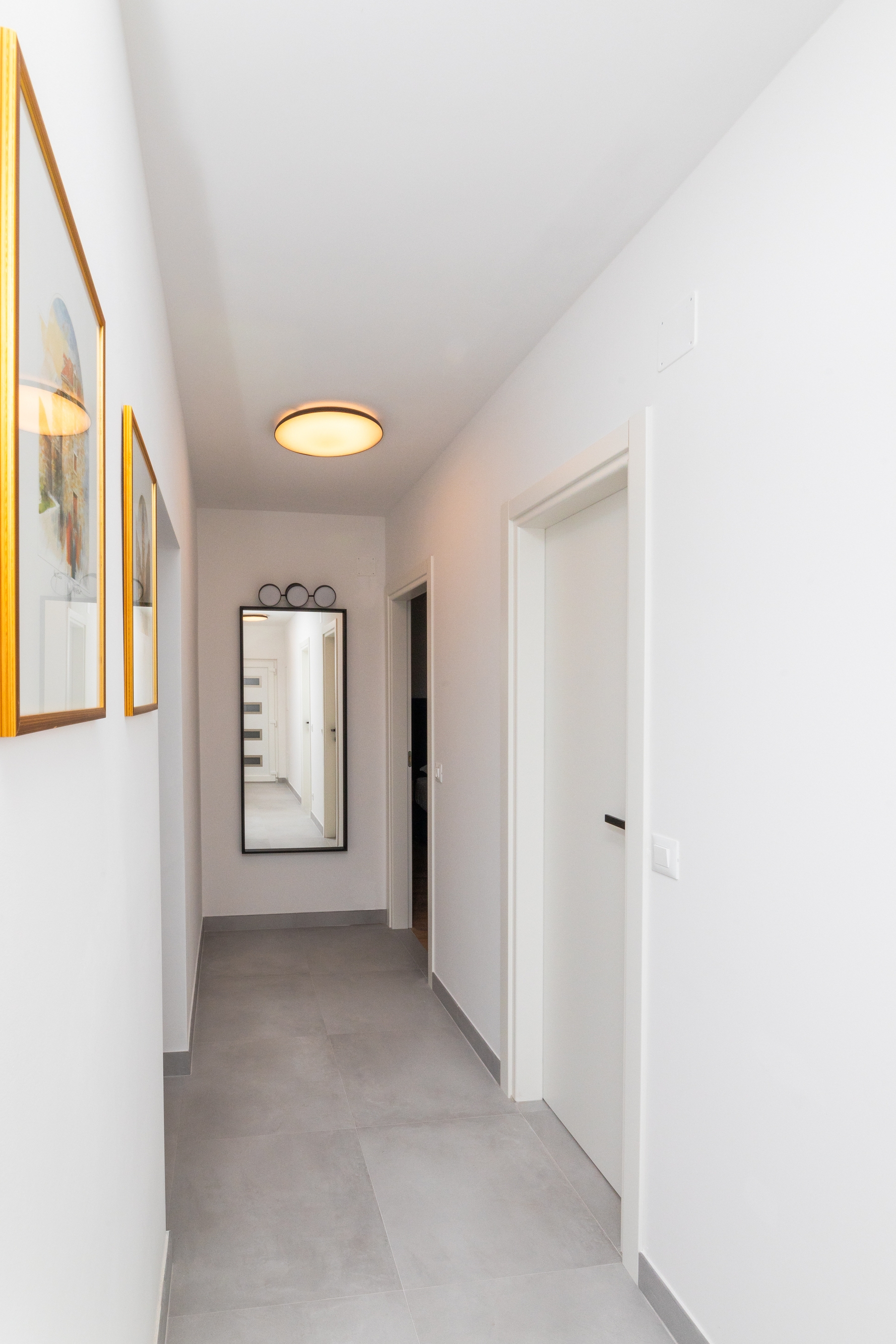 Two bedroom apartment with terrace Supetar, Brač  A-a