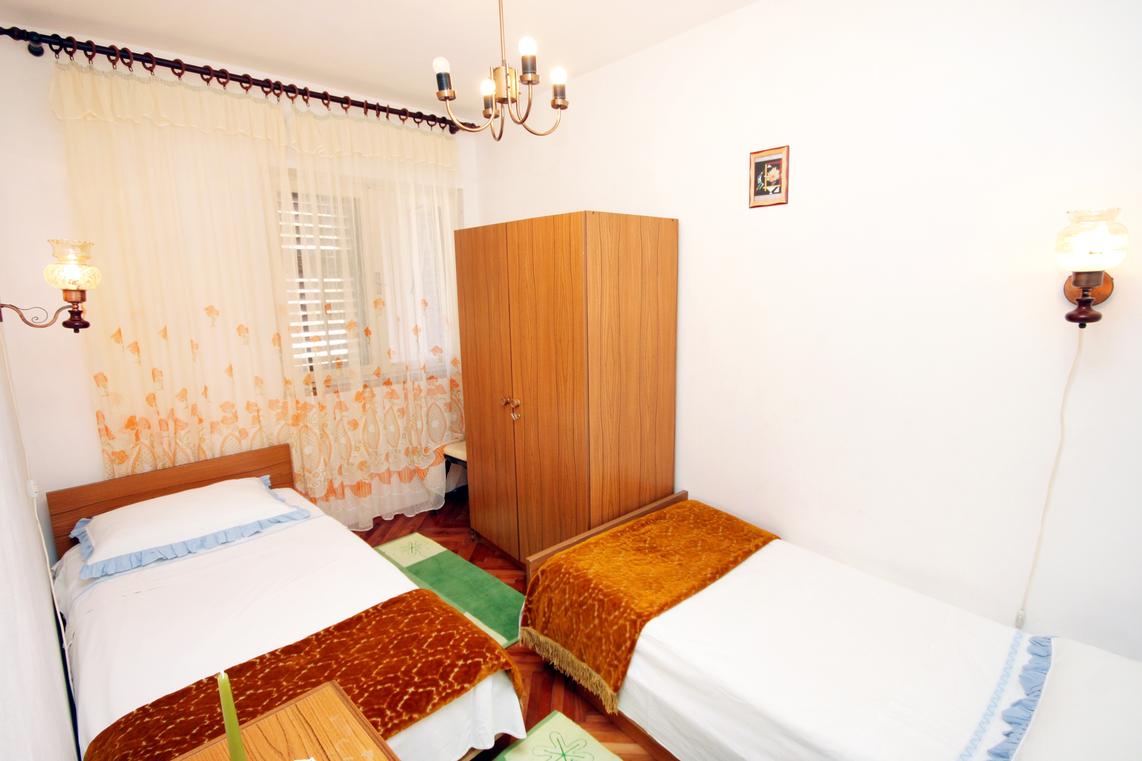 Three bedroom apartment with terrace and sea view Gršćica, Korčula  A-a